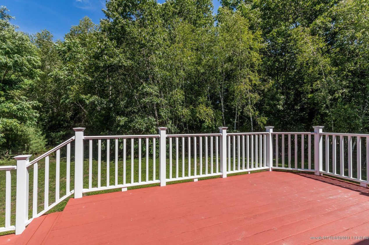 12 Garden Ln, Windham ME  04062-5047 exterior