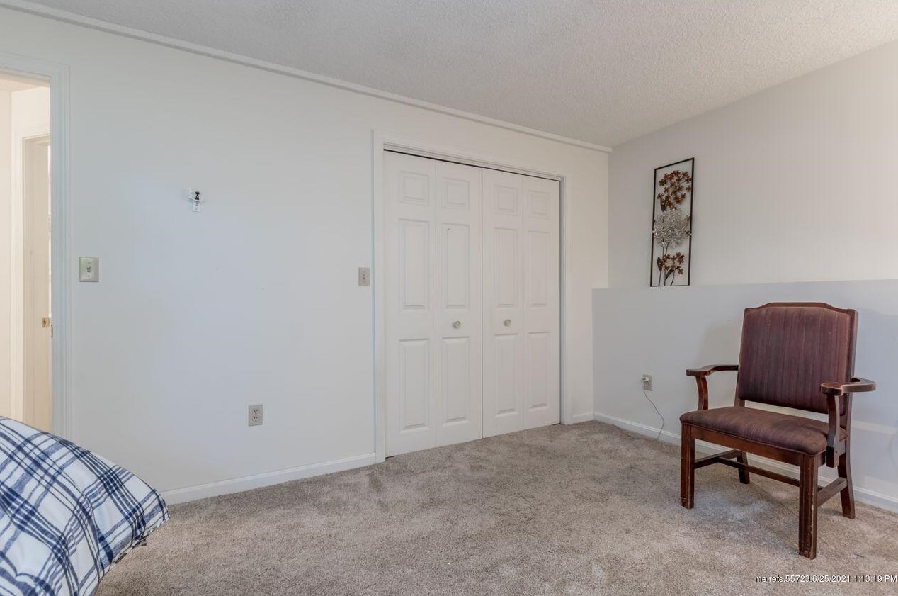 12 Garden Ln, Windham ME  04062-5047 exterior