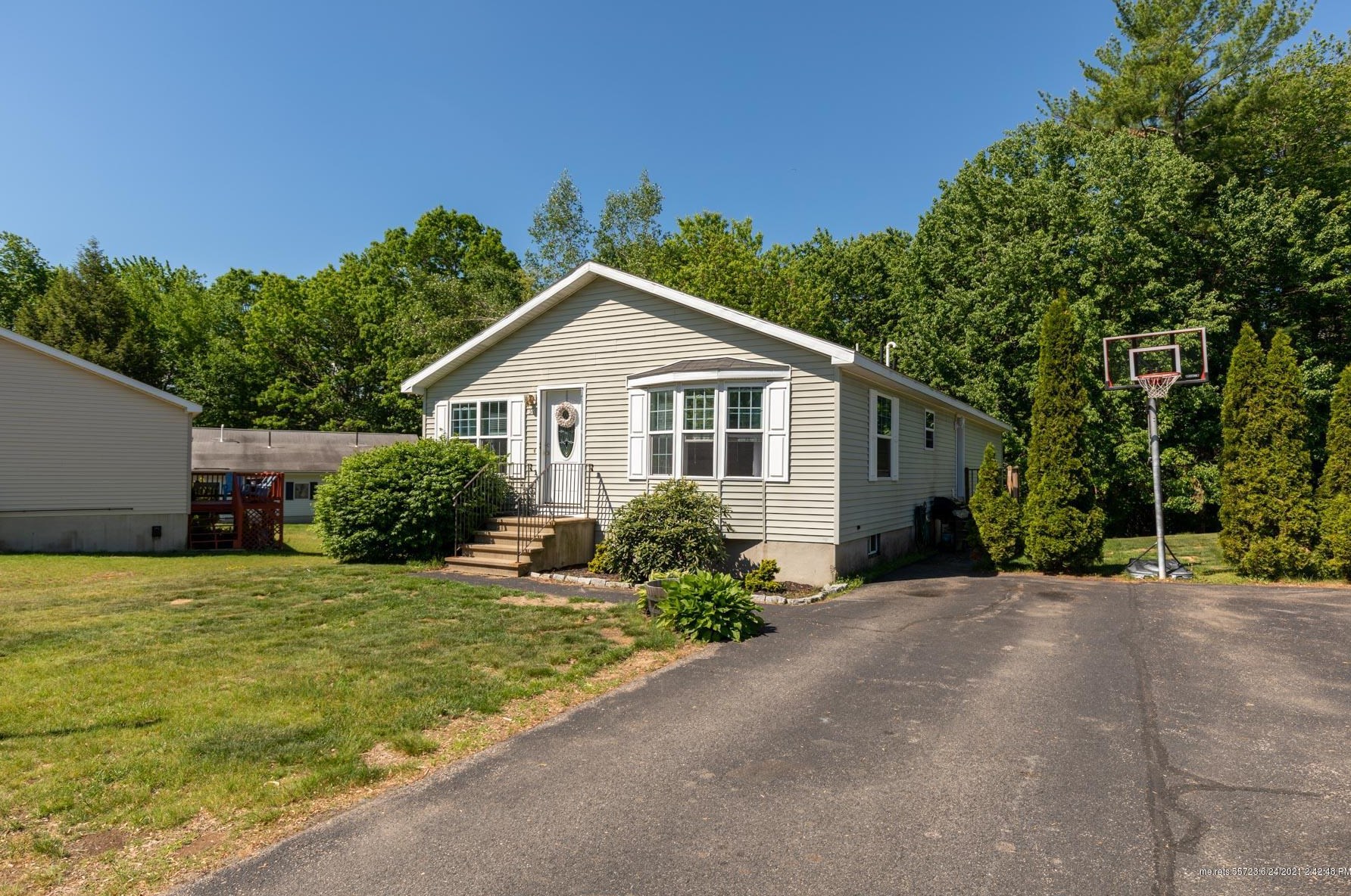 56 Fox Ridge Dr, Berwick, ME 03901