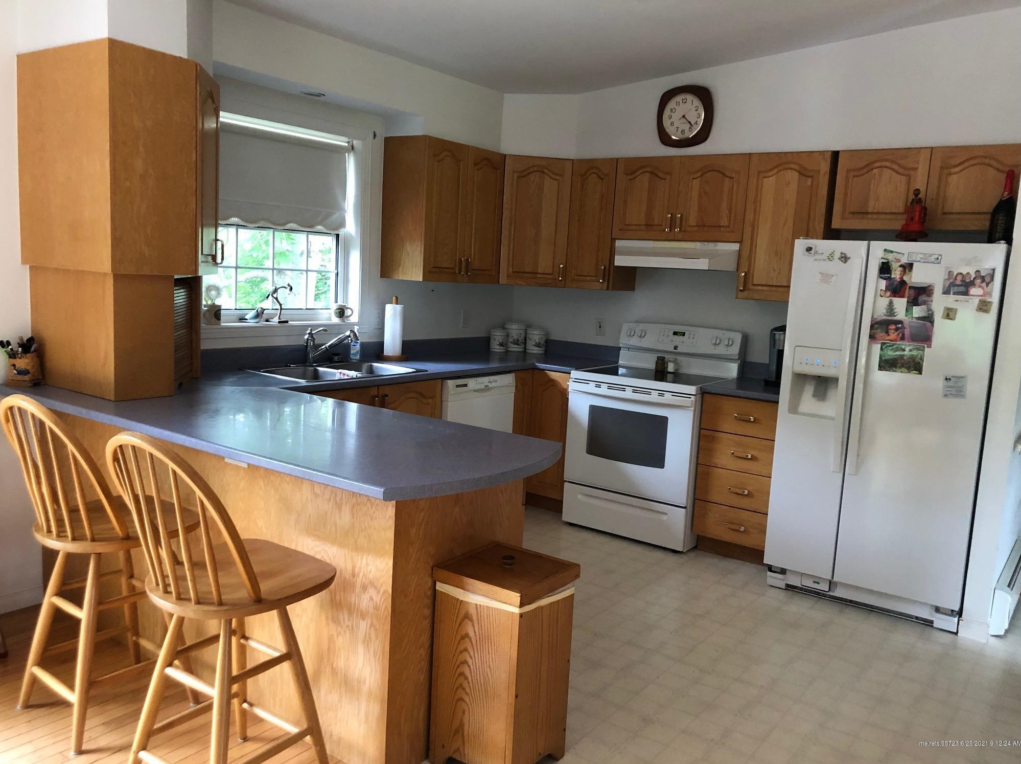 93 Houlton St, Mount Chase, ME 04765