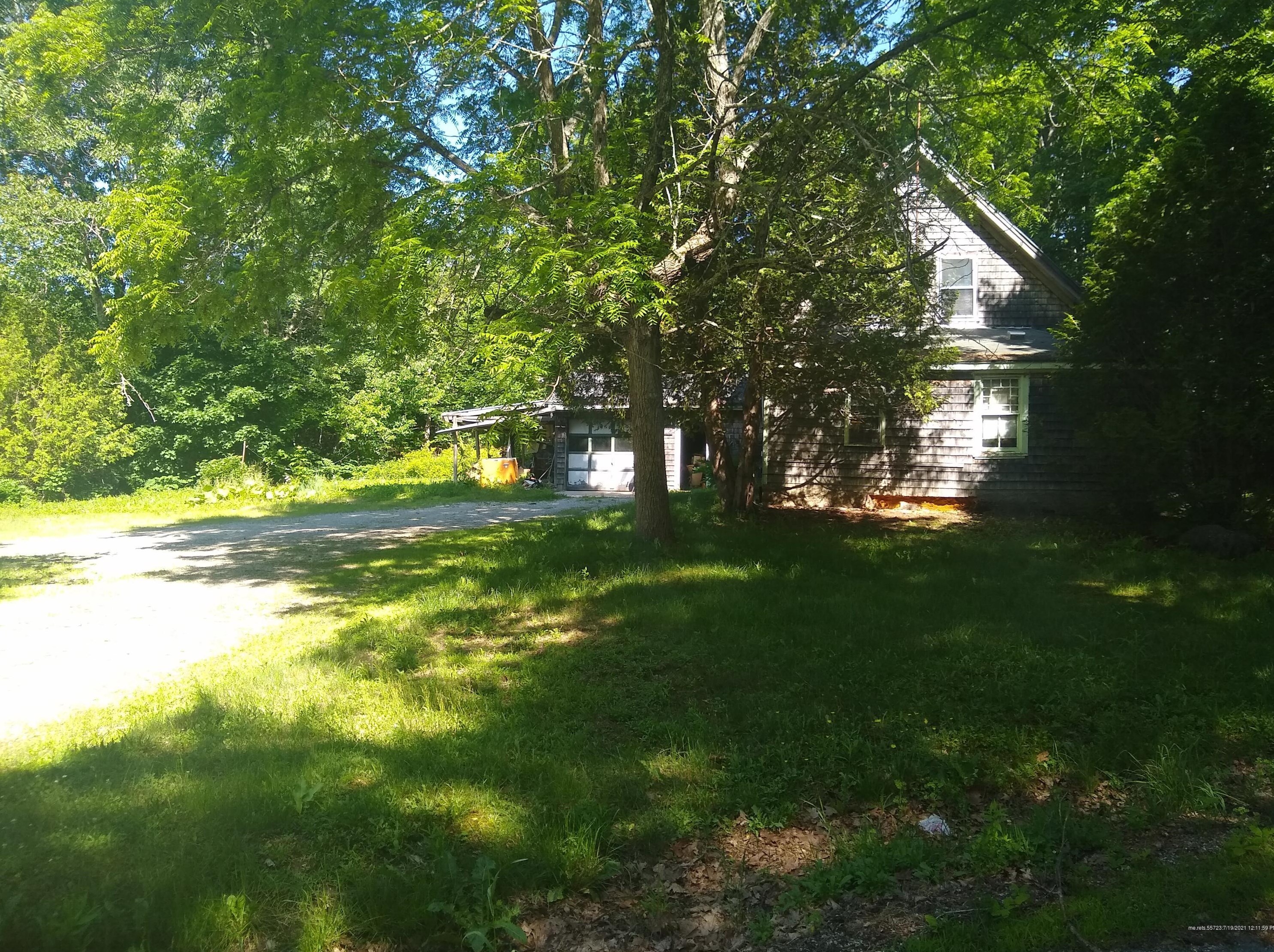 2 Two Pine Ln, Franklin, ME 04634
