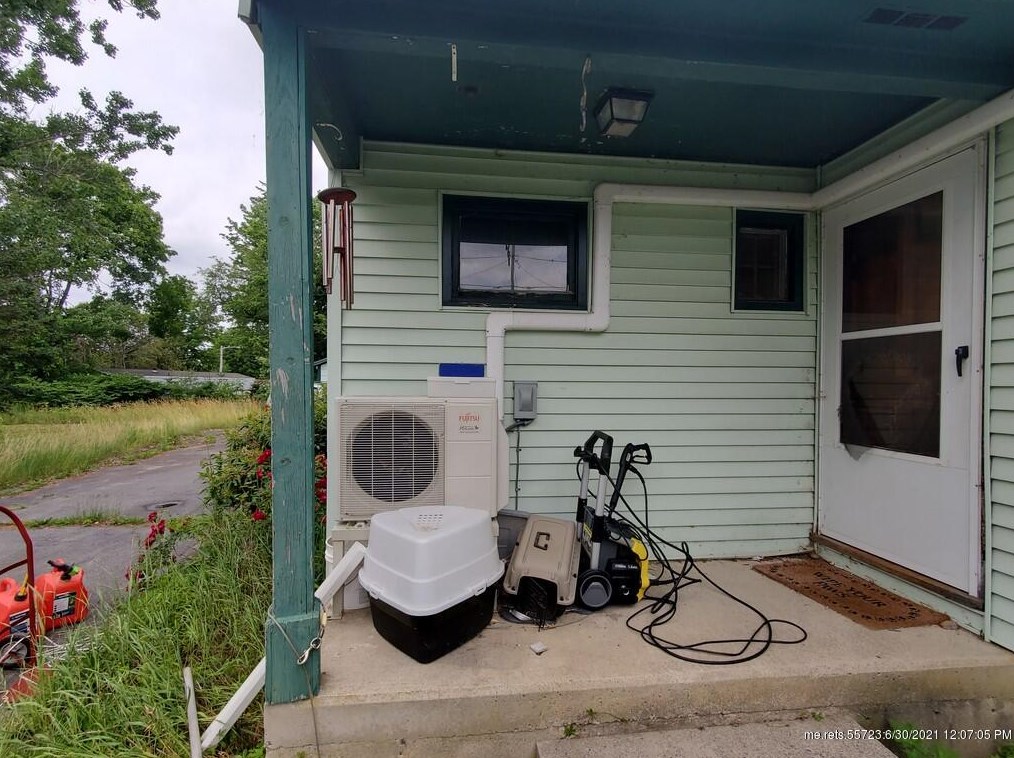 16 Call Rd, Milford, ME 04461