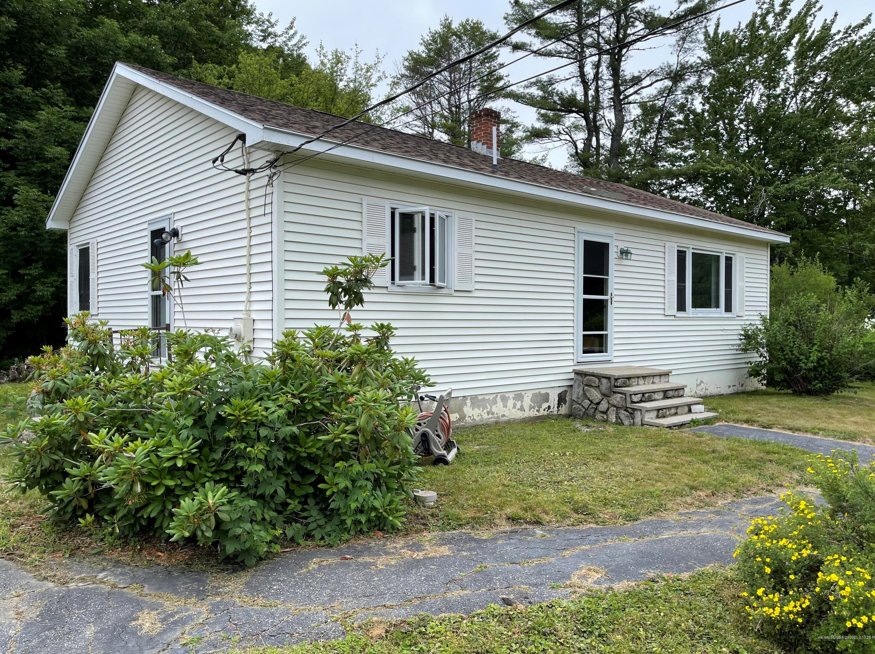 68 Bradford Rd, Wiscasset, ME 04578 exterior