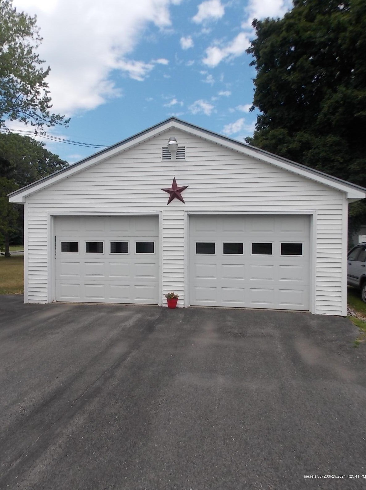 14 Preble Ave, Madison, ME 04950