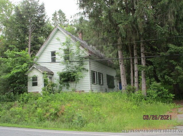 61 Main Rd, Clifton, ME 04428