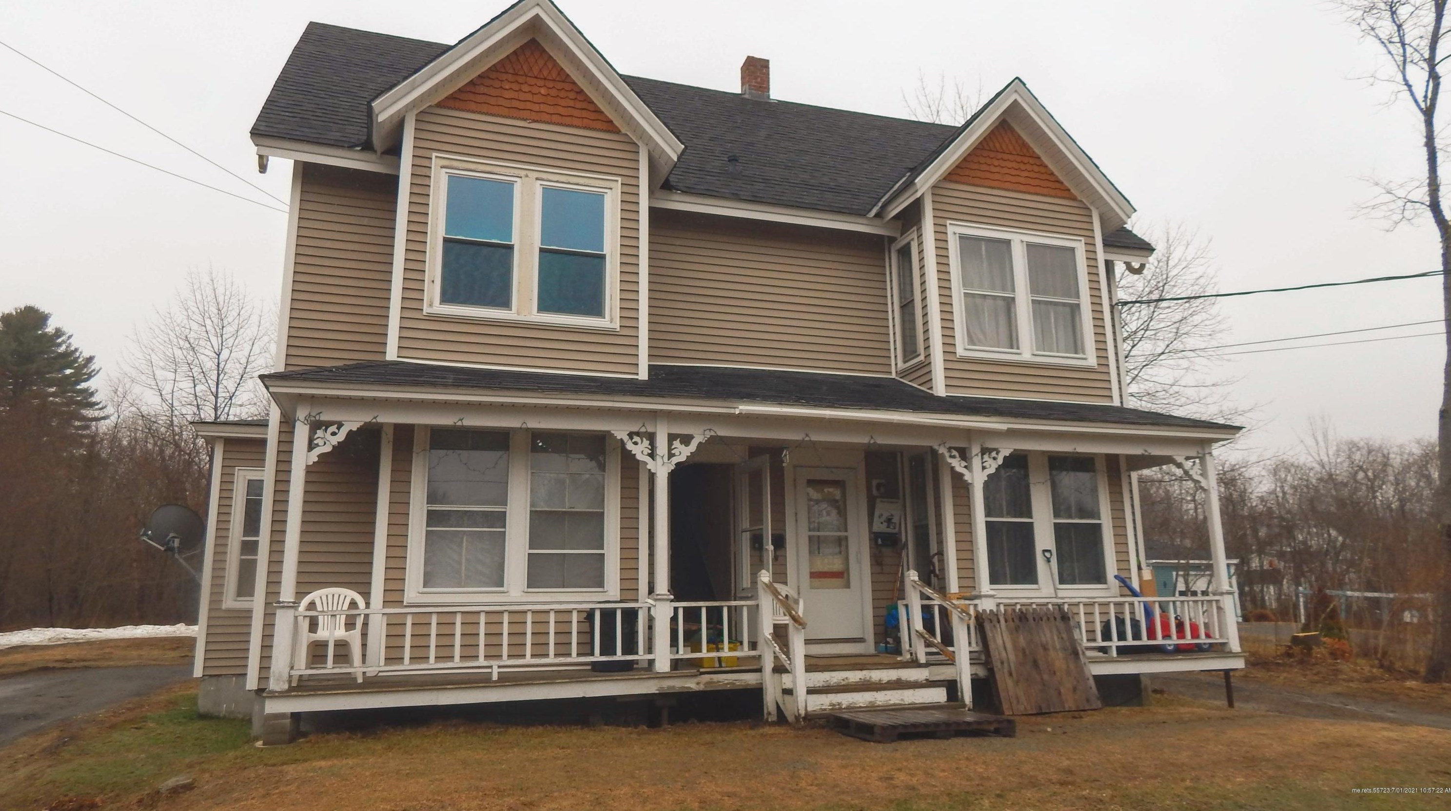 5 Harmon St, Milo, ME 04463