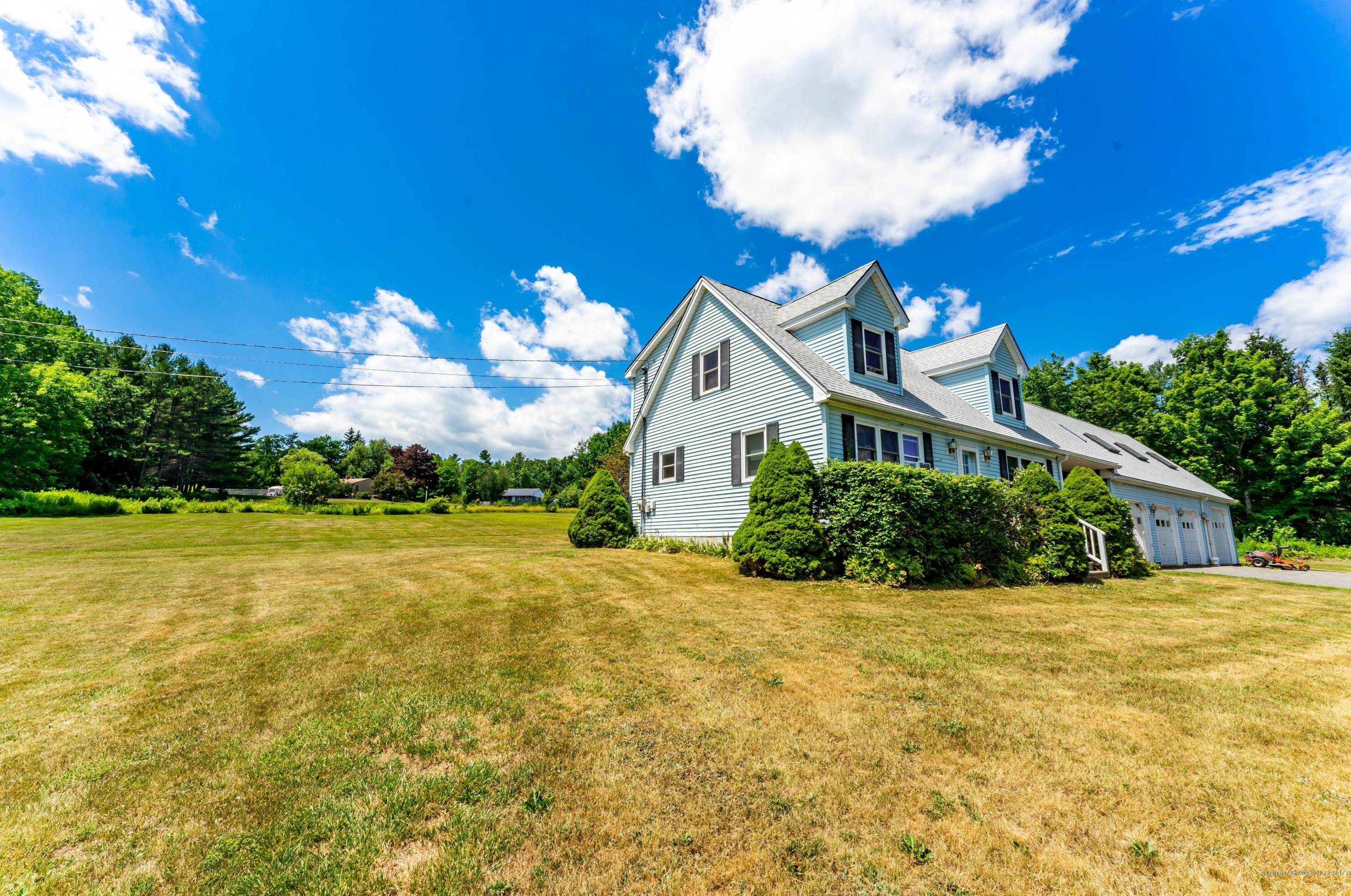 1520 Main St, Readfield ME  04355-4107 exterior