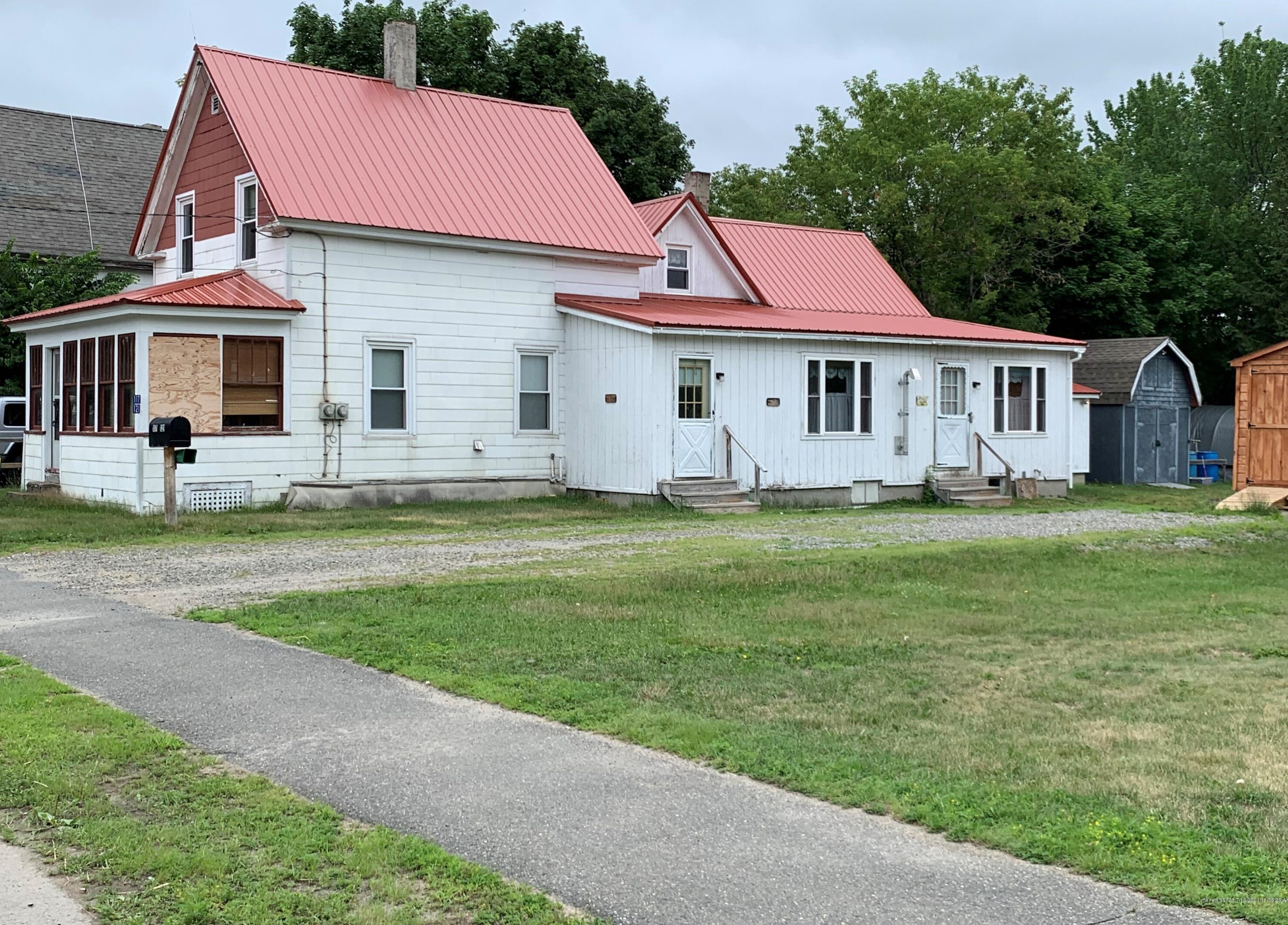 121 Congress St, Millinocket, ME 04462