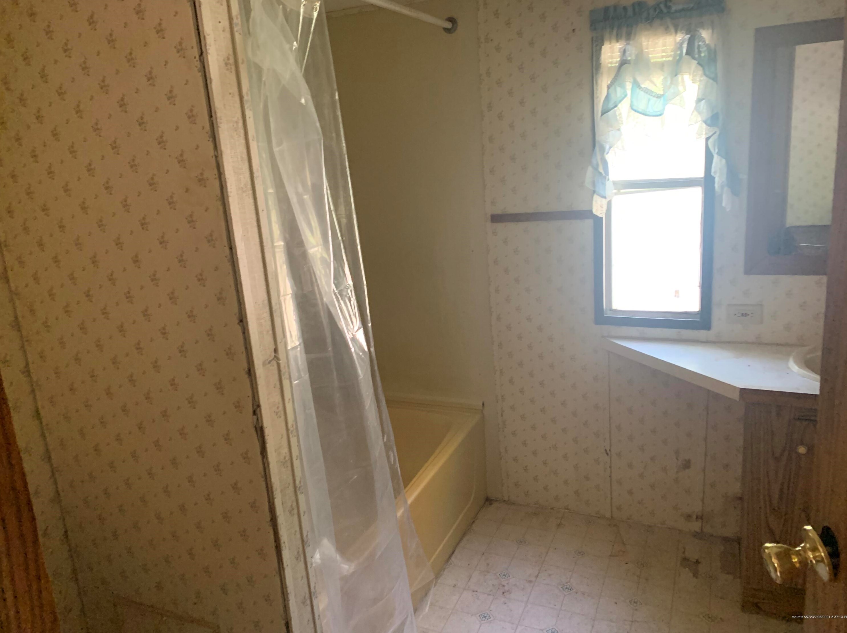 818 Cape Rd, Limington, ME 04049 exterior