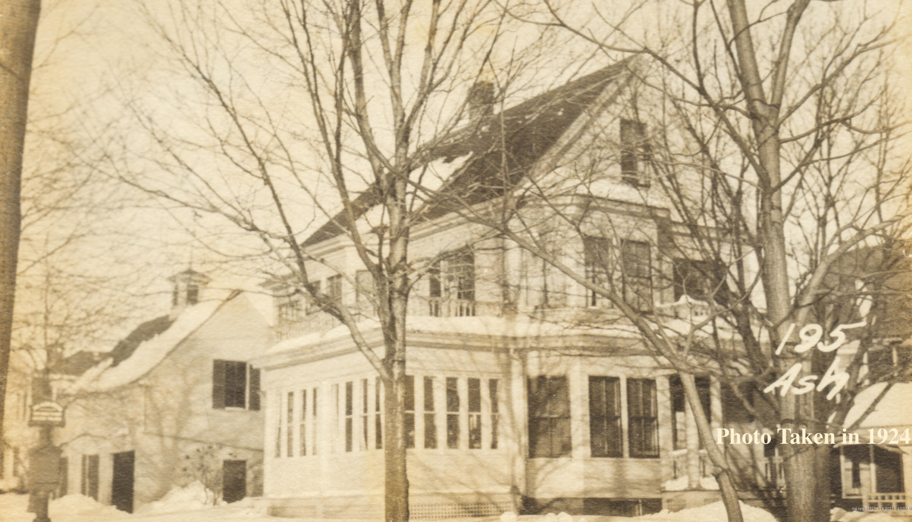 67 Highland St, Portland ME  04103-3007 exterior