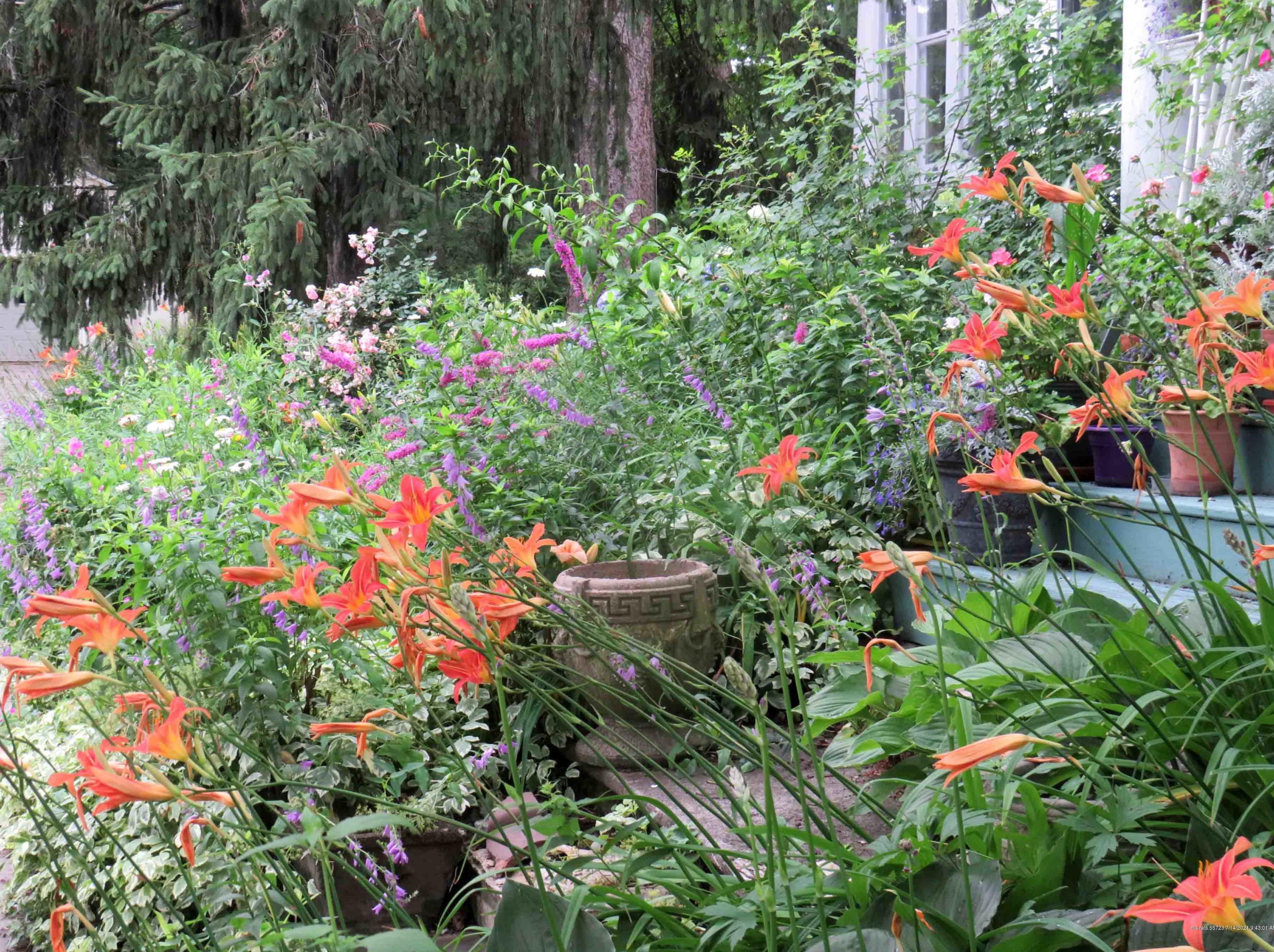 67 Highland St, Portland ME  04103-3007 exterior