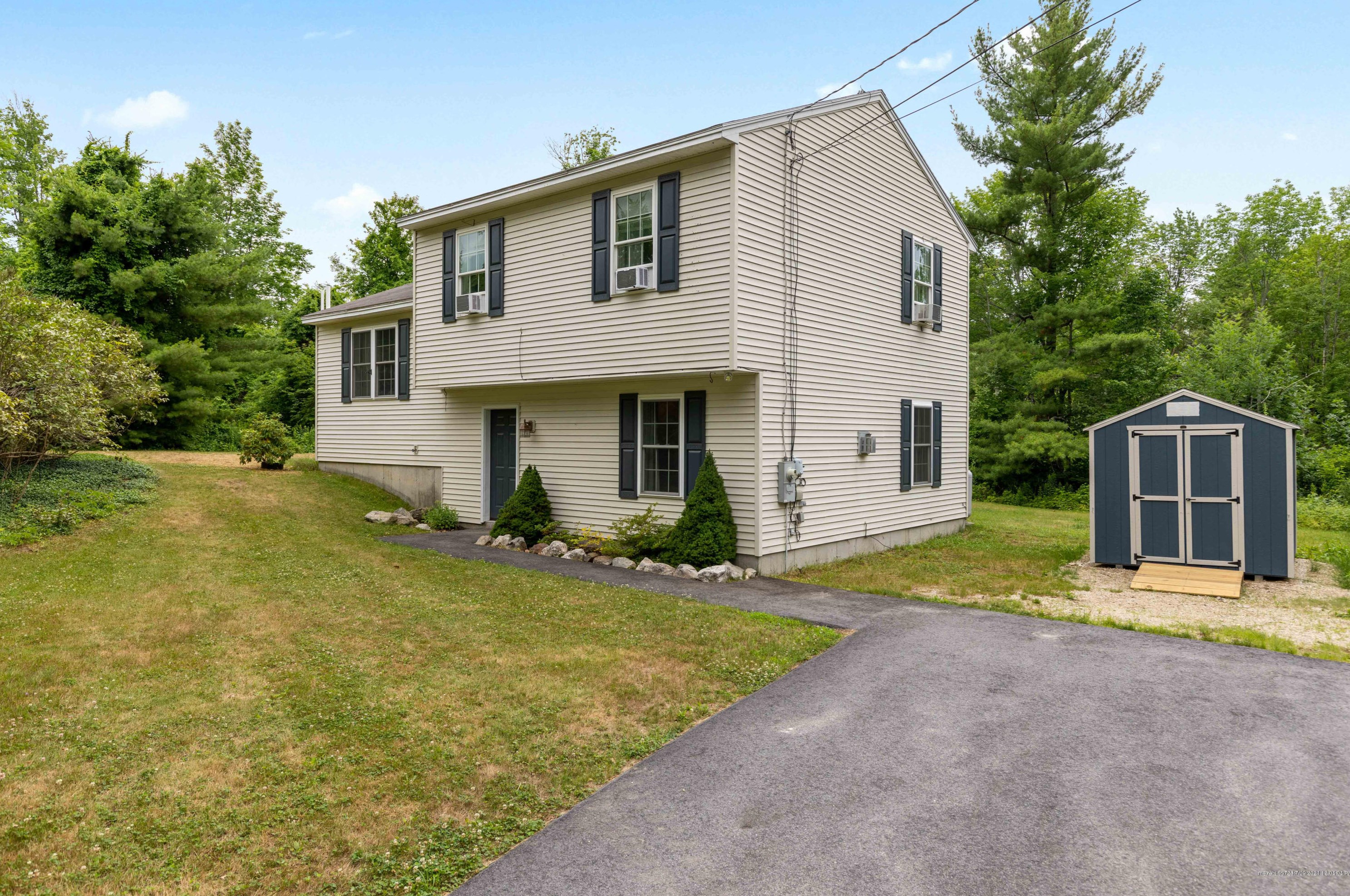 11 Frost Rd, Gray, ME 04039