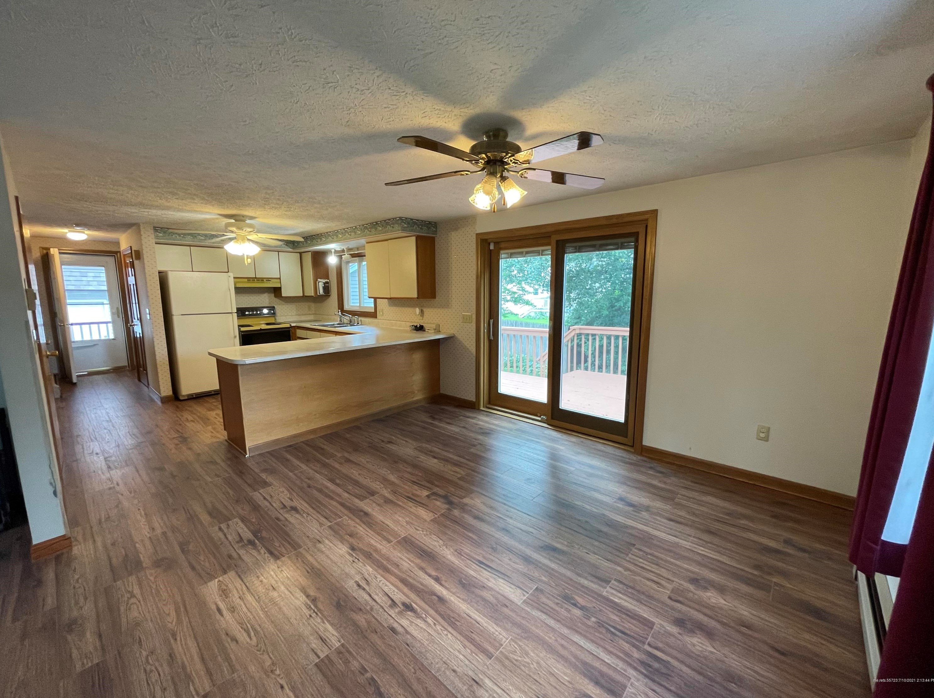 212 Prospect St, Westbrook ME  04092-2648 exterior