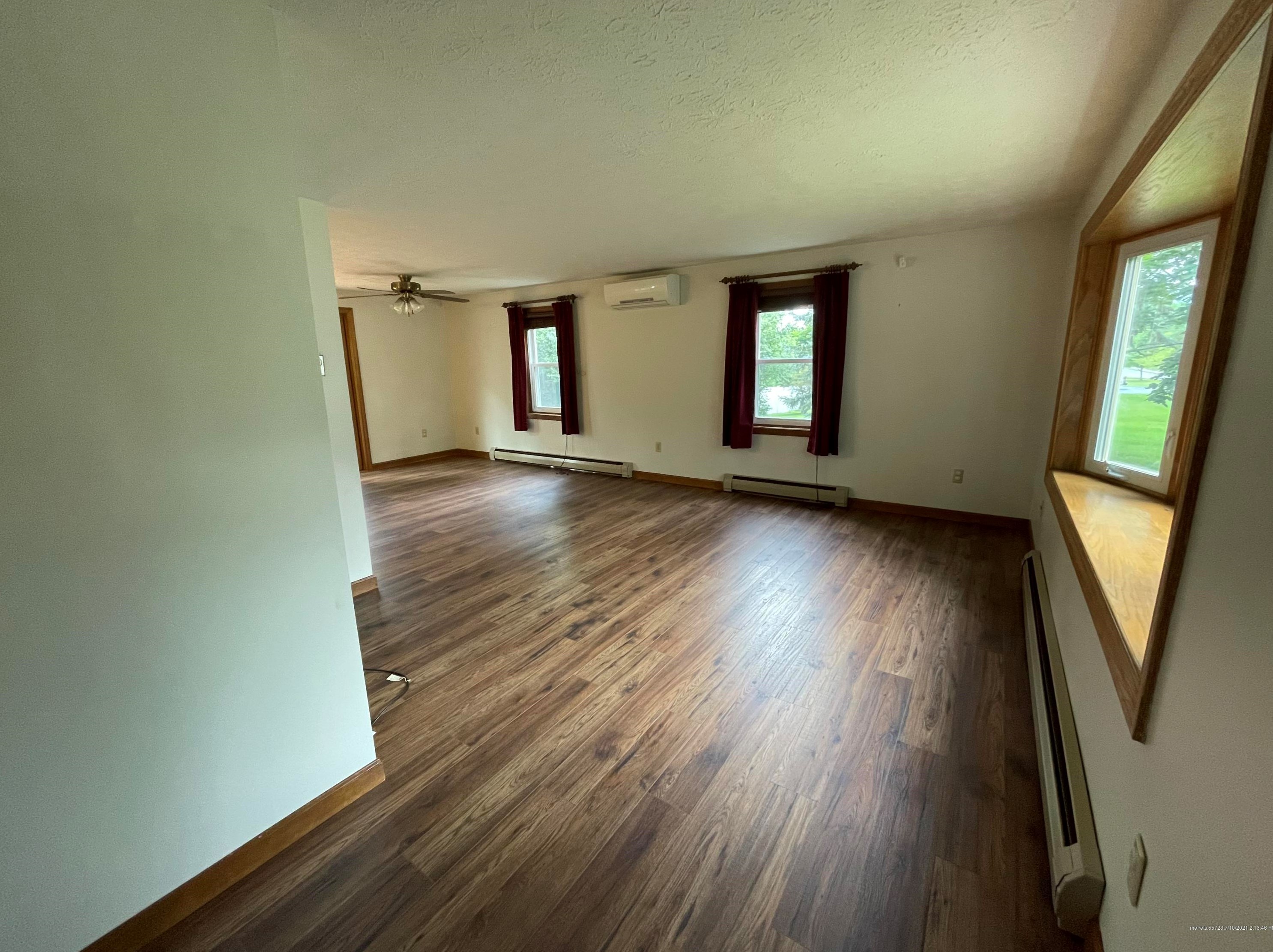 212 Prospect St, Westbrook ME  04092-2648 exterior