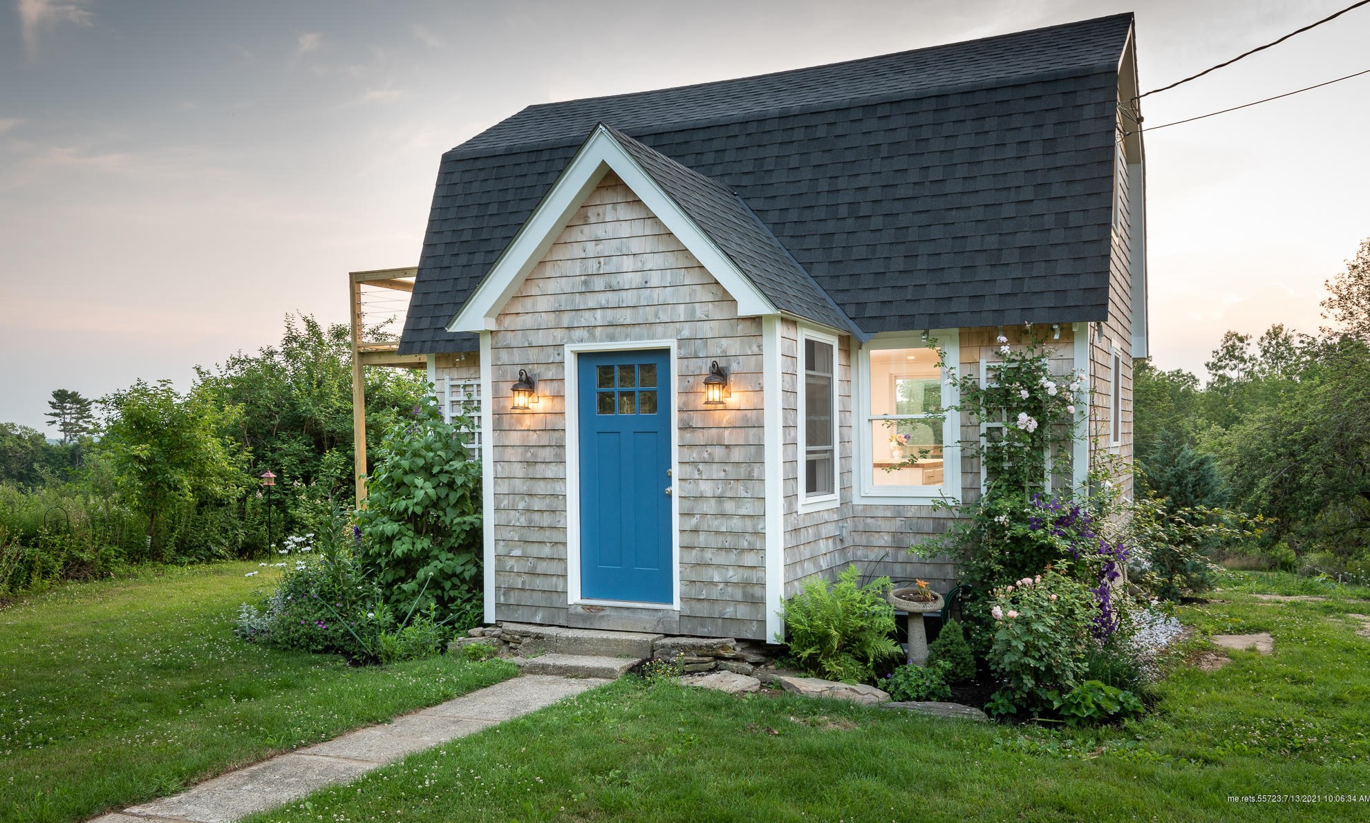 379 Union Rd, Union ME 04862-3811 exterior