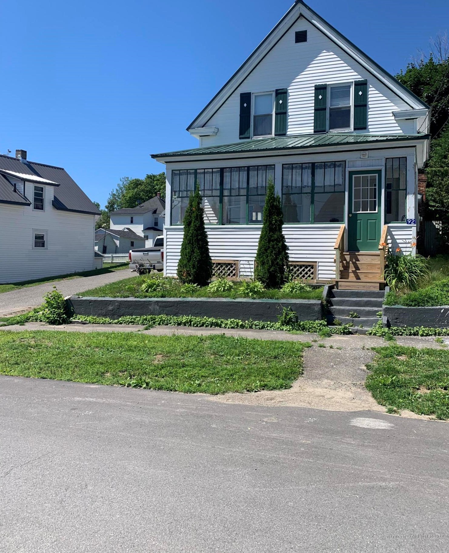 92 Lincoln St, Millinocket, ME 04462