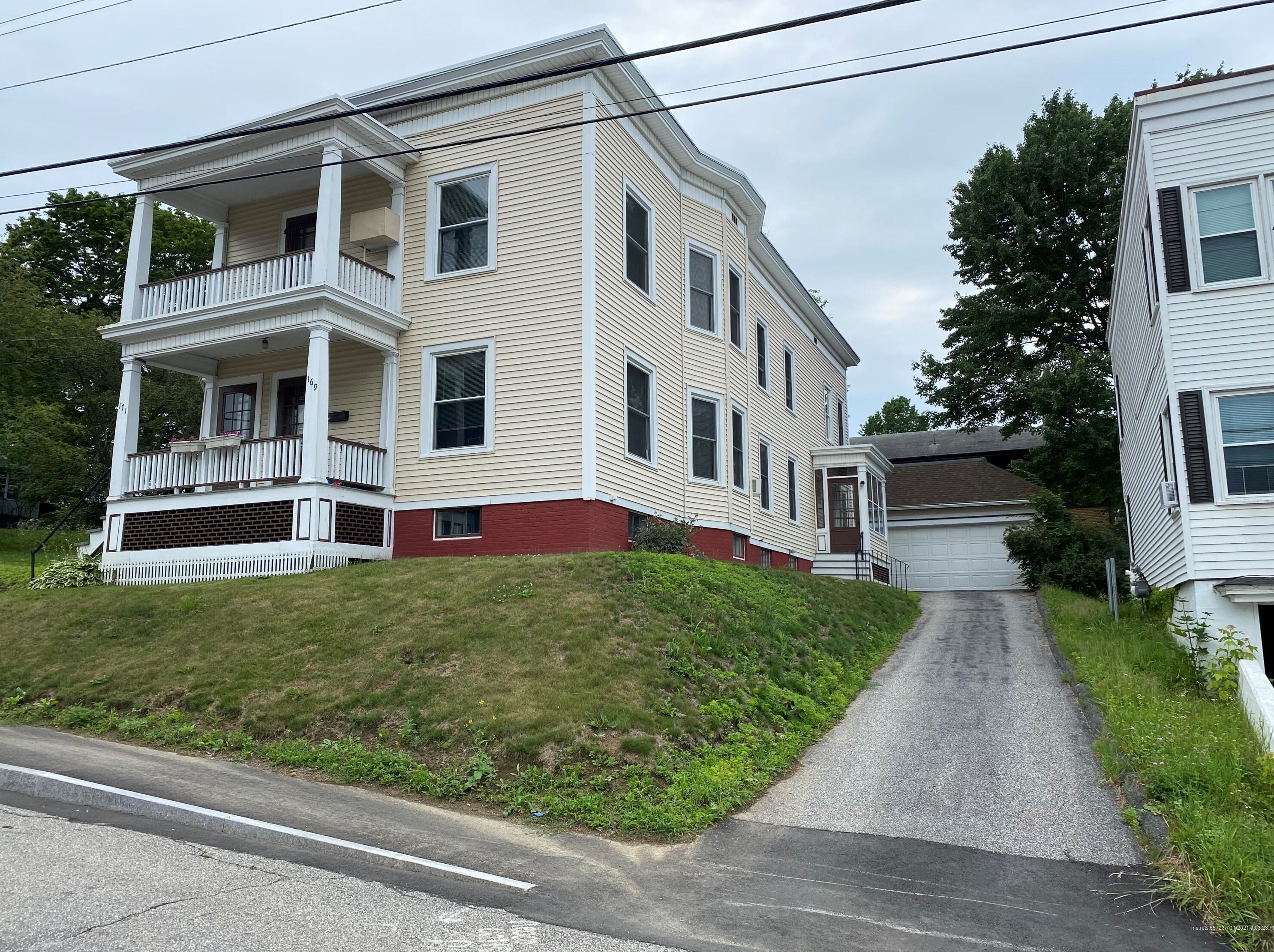 171 Walnut St, Lewiston, ME 04240
