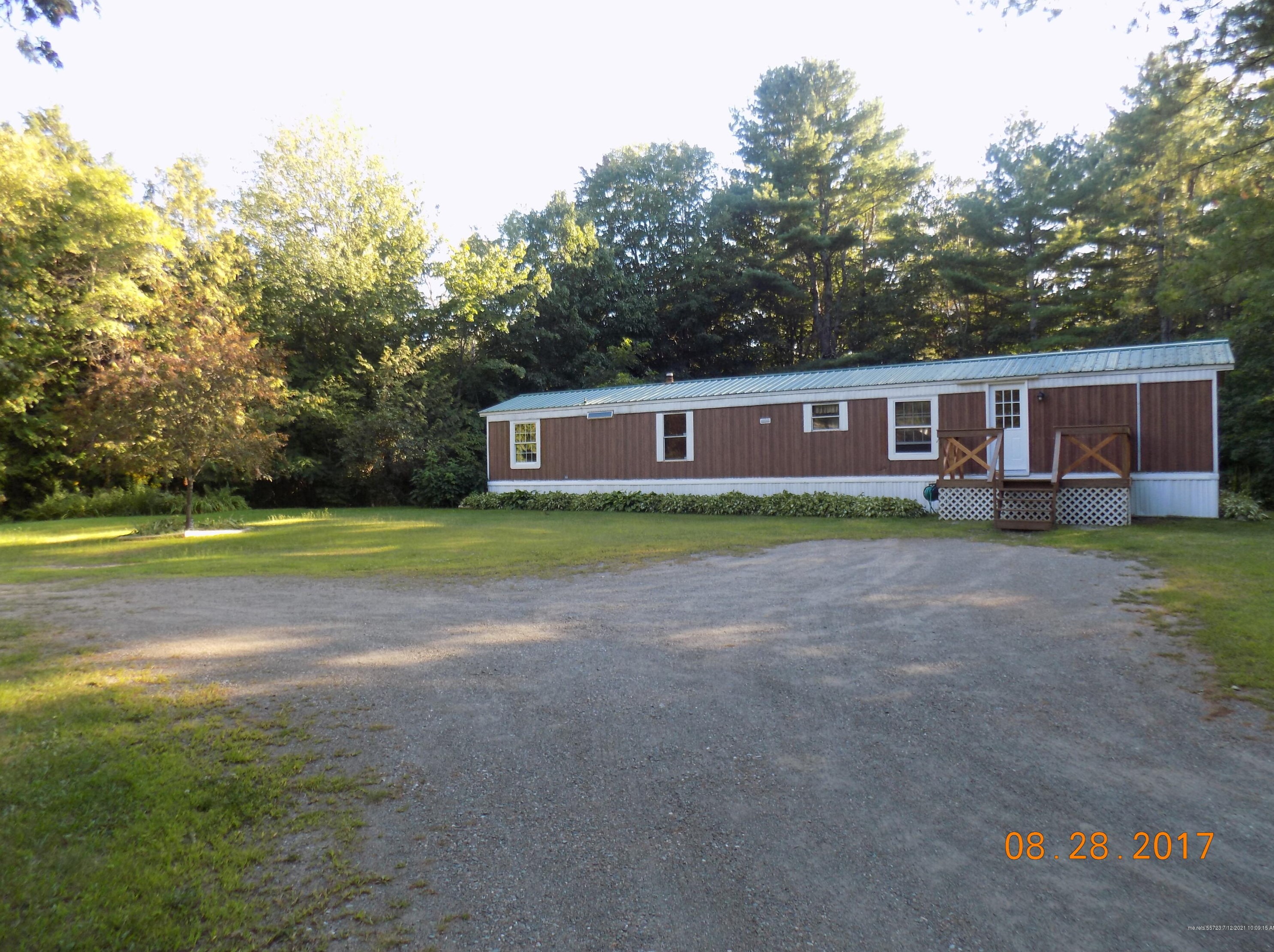 27 Sawyer Rd, Plymouth, ME 04969