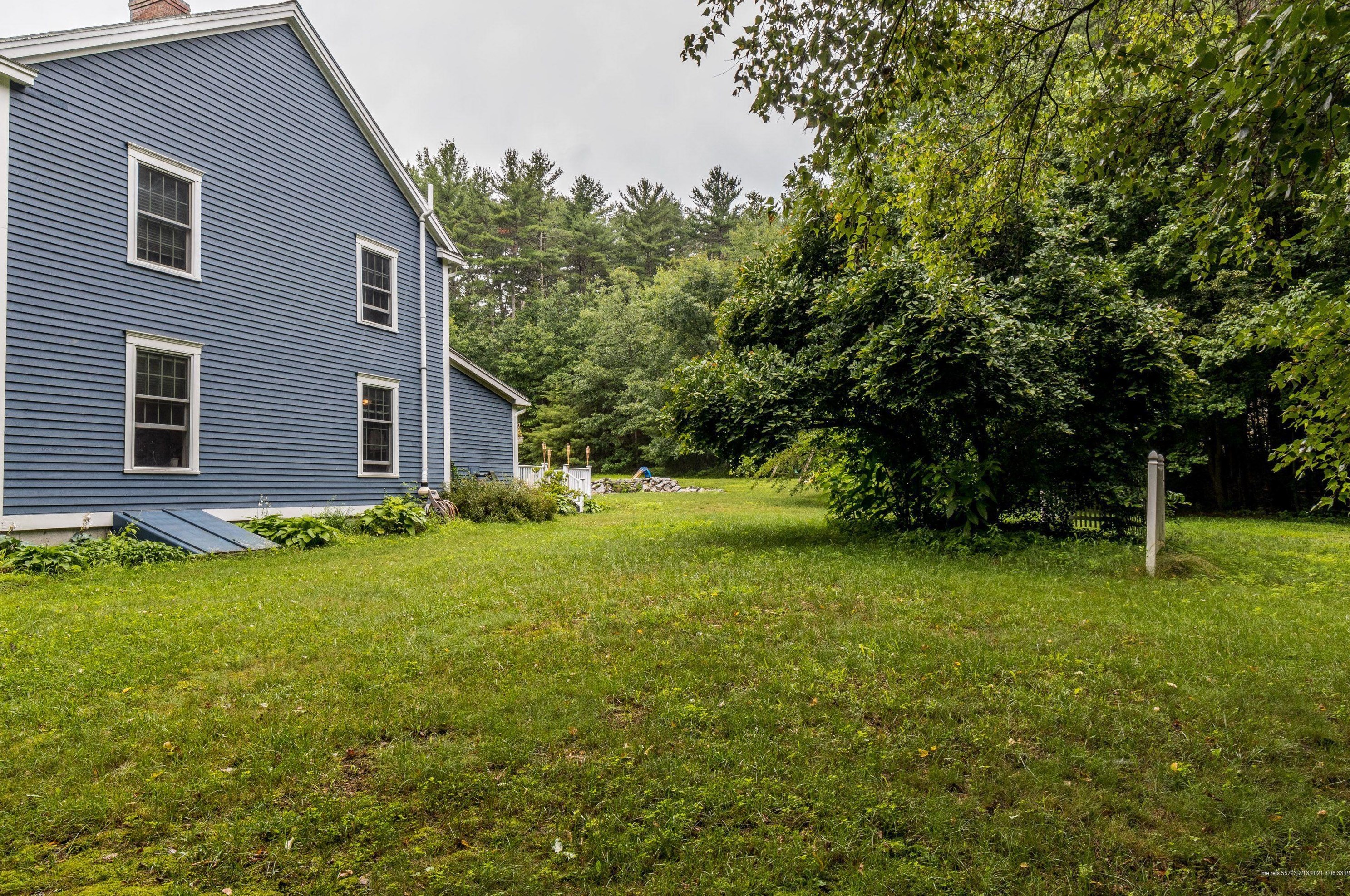 16 Heritage Ln, Windham ME  04062-4982 exterior