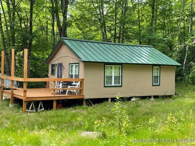 990 Rowell Mountain Rd, Solon, ME 04979