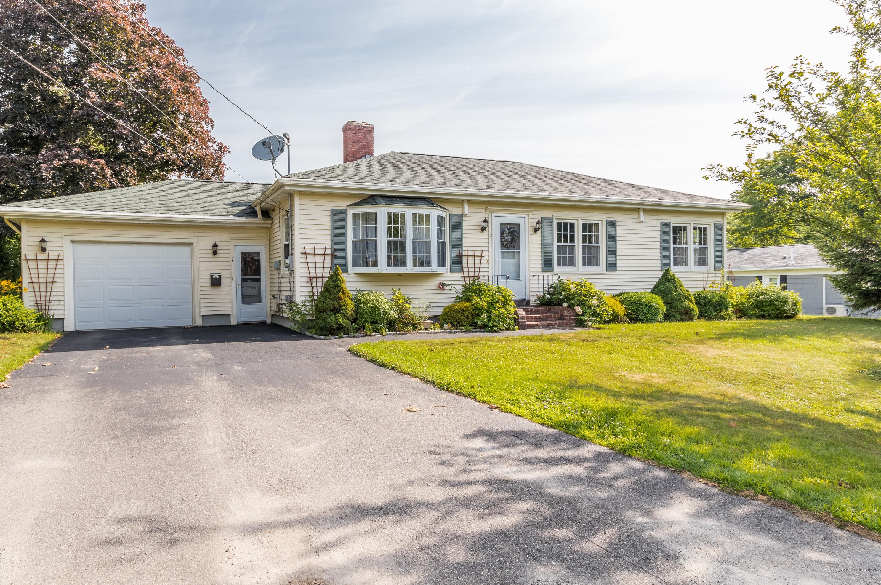 7 Glen Ave, Waterville, ME 04901