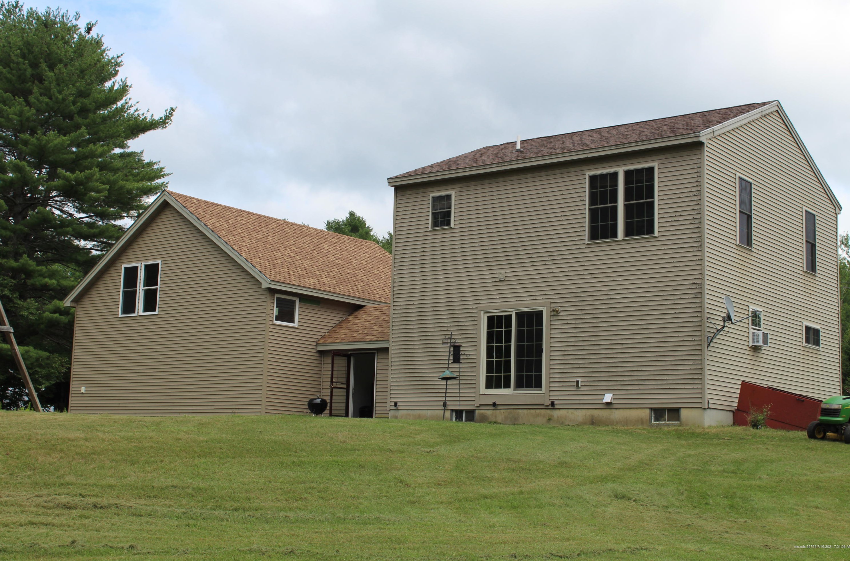 232 Nelson Rd, Augusta, ME 04330