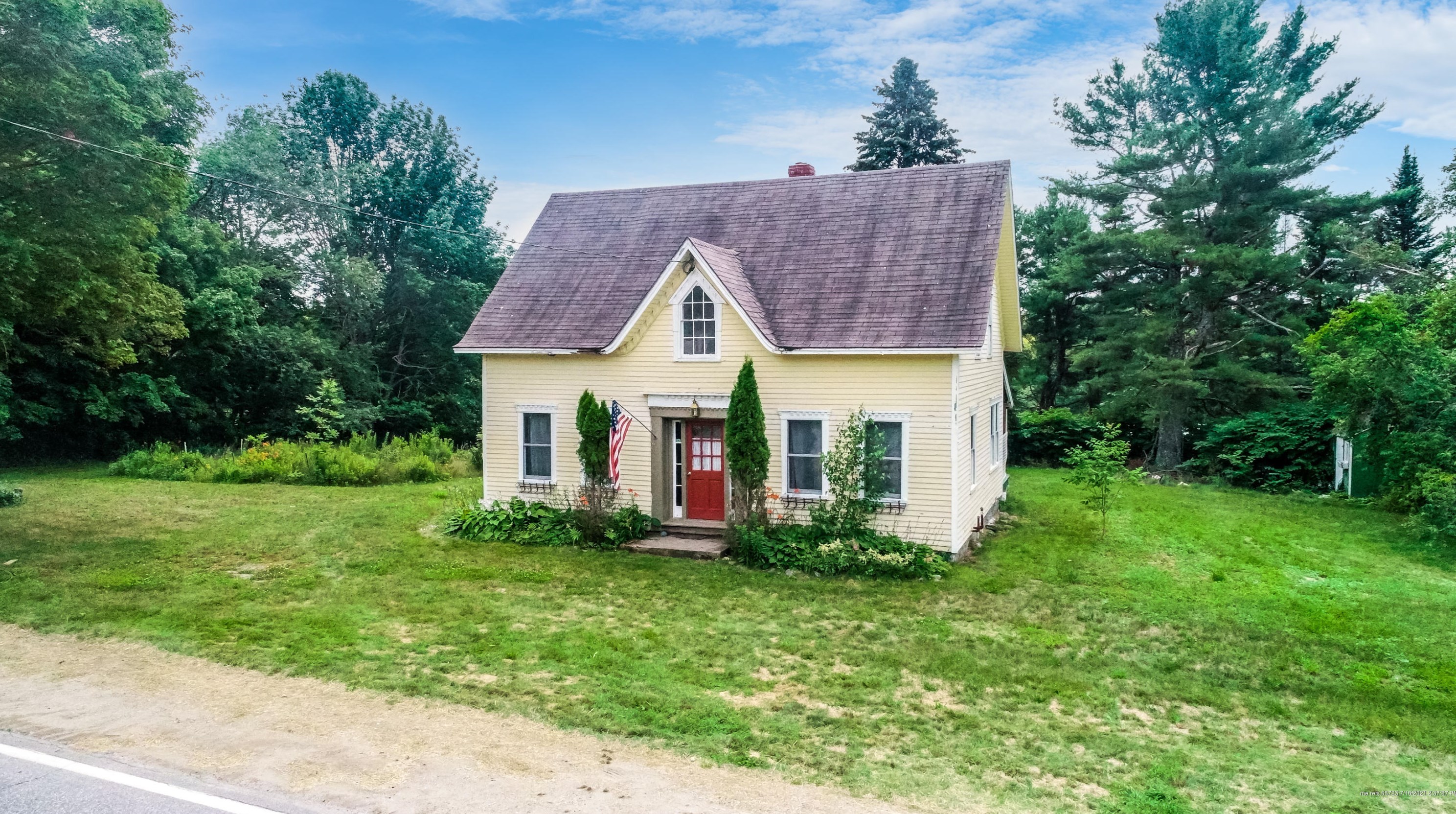 42 W Main St, Liberty, ME 04949