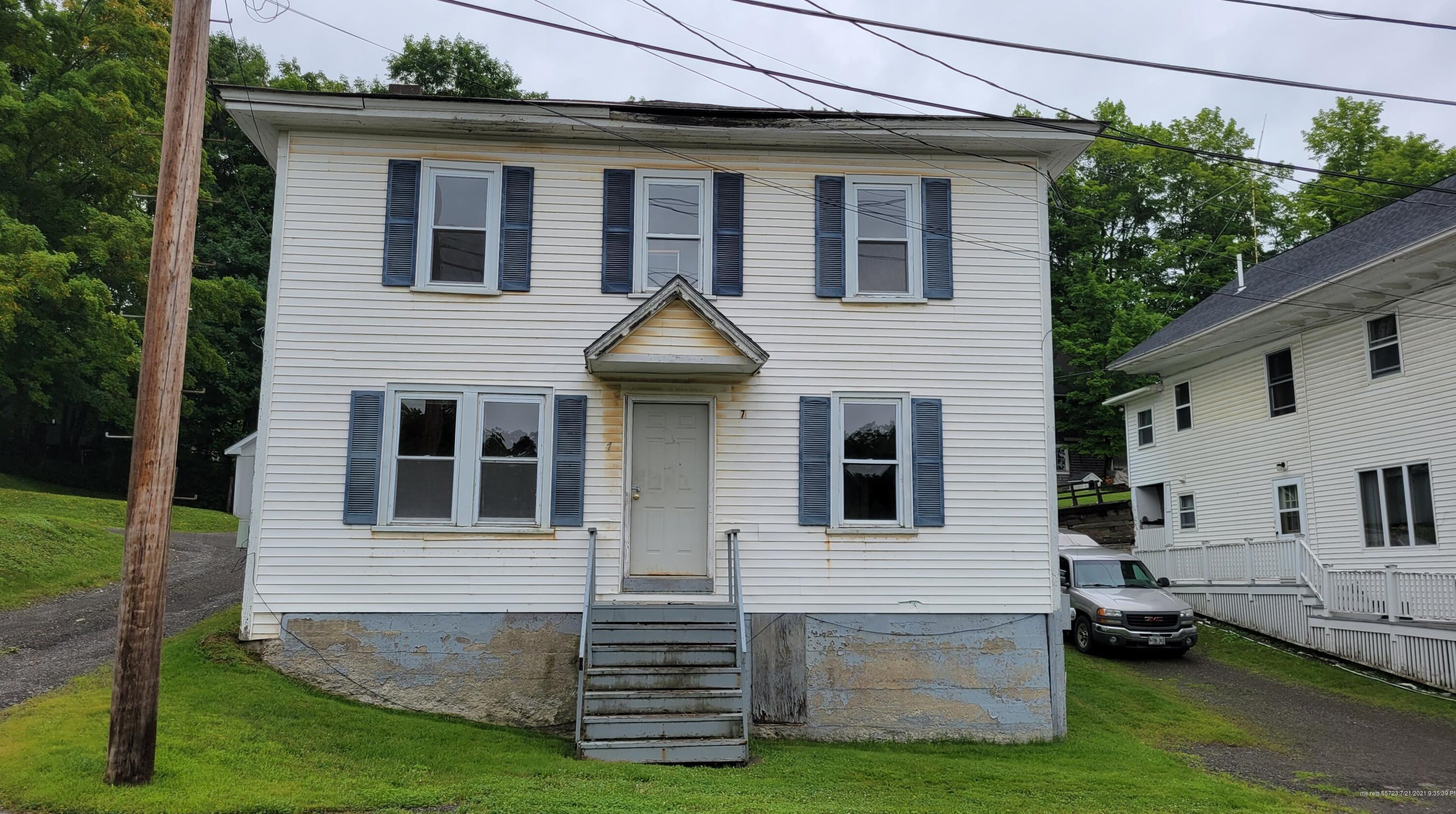 7 River St, Houlton, ME 04730 exterior