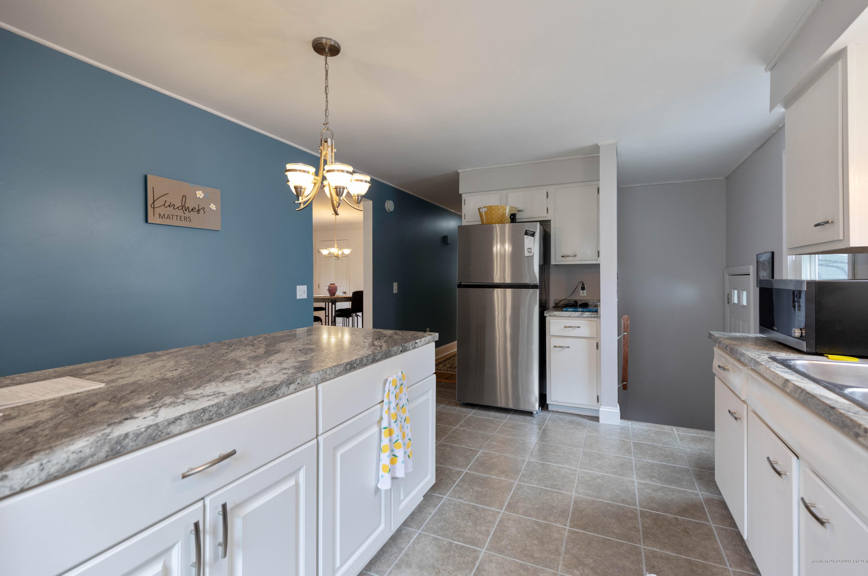 40 Hobart St, Portland ME  04102-2408 exterior