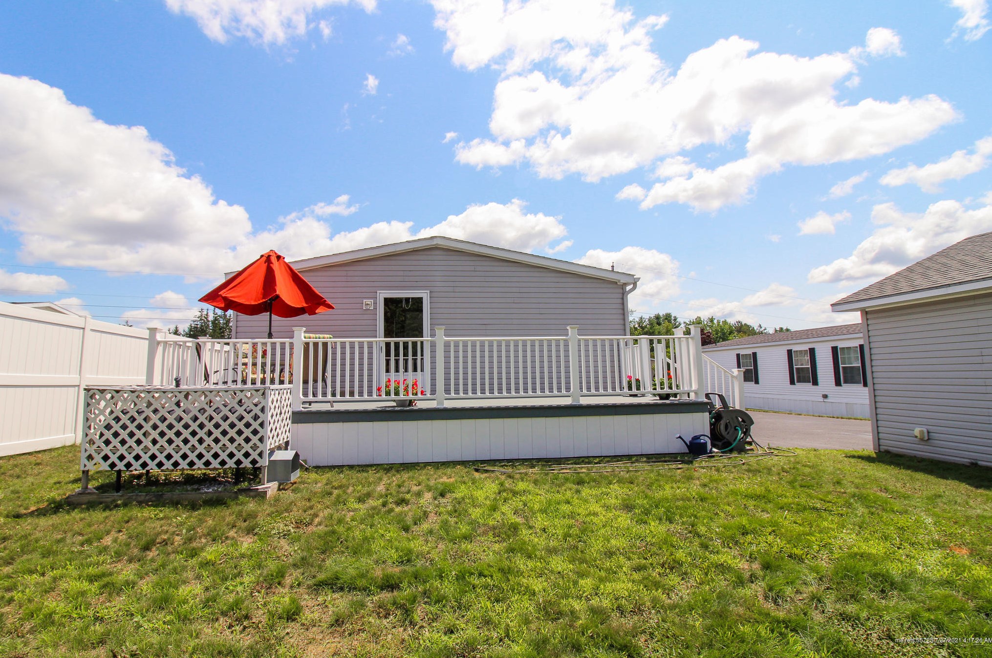 9 Ledge Cir, Bangor ME  04401-2594 exterior