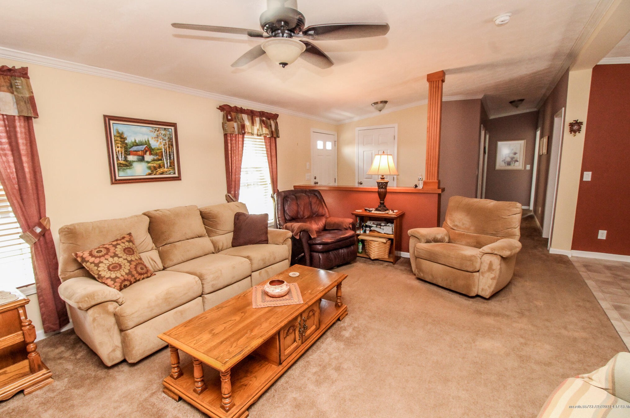 9 Ledge Cir, Bangor ME  04401-2594 exterior