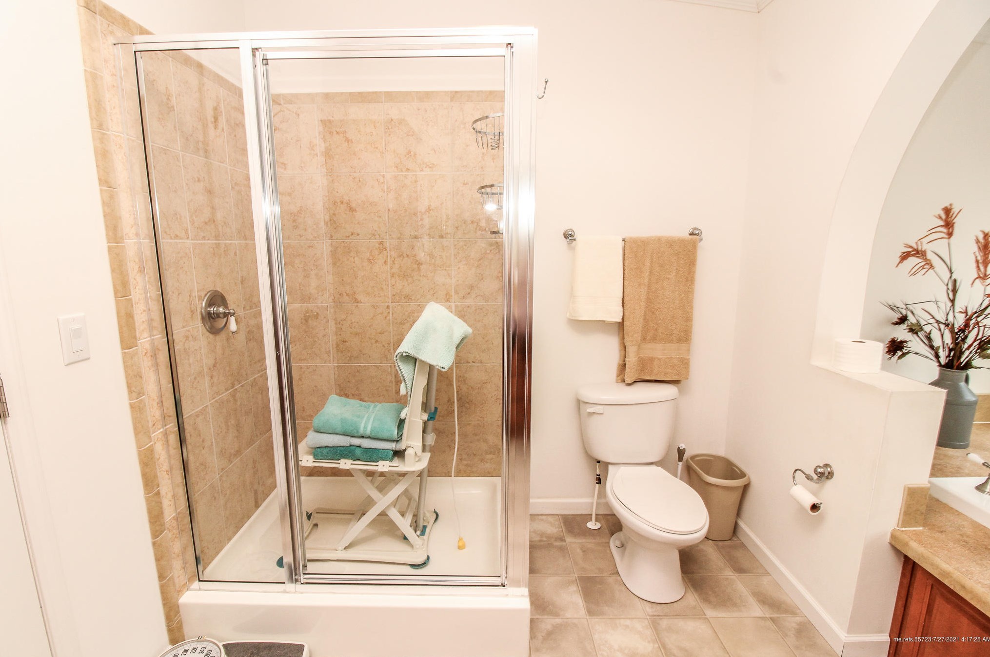 9 Ledge Cir, Bangor ME  04401-2594 exterior