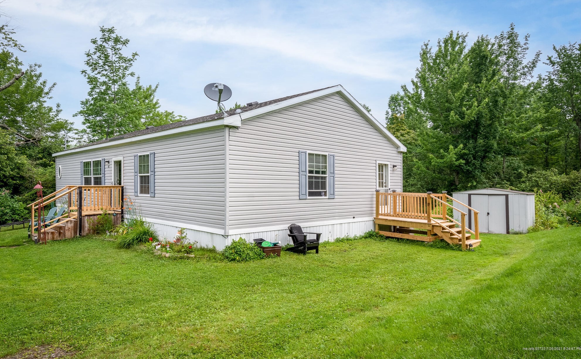15 Lake Ave, Rockland, ME 04841