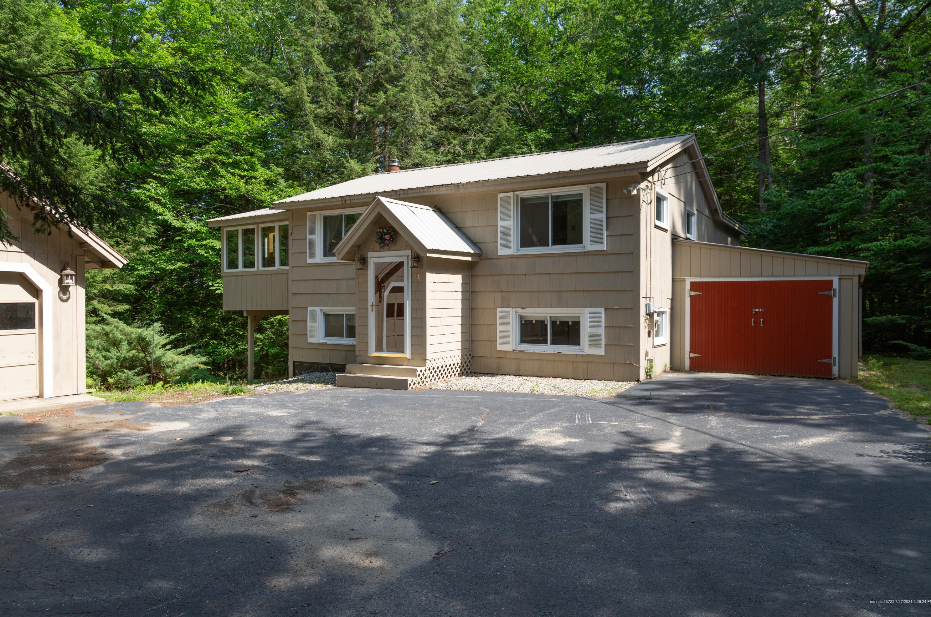 11 N Bay Rd, Bridgton, ME 04009