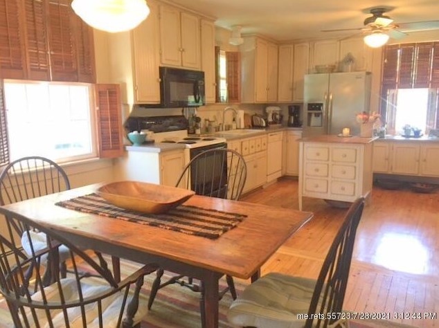 22 Prospect St, Skowhegan ME  04976-1912 exterior