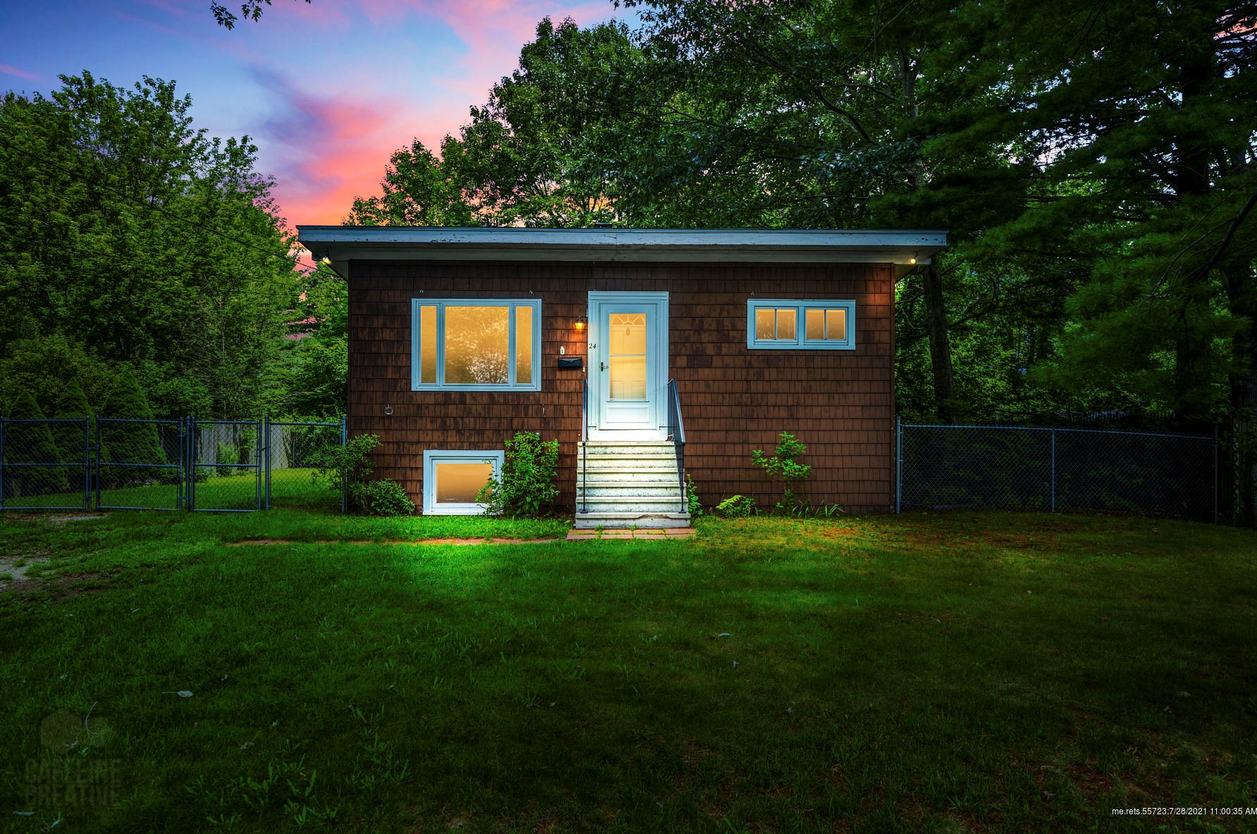 24 Robert Mills Rd, Portland, ME 04106-5509