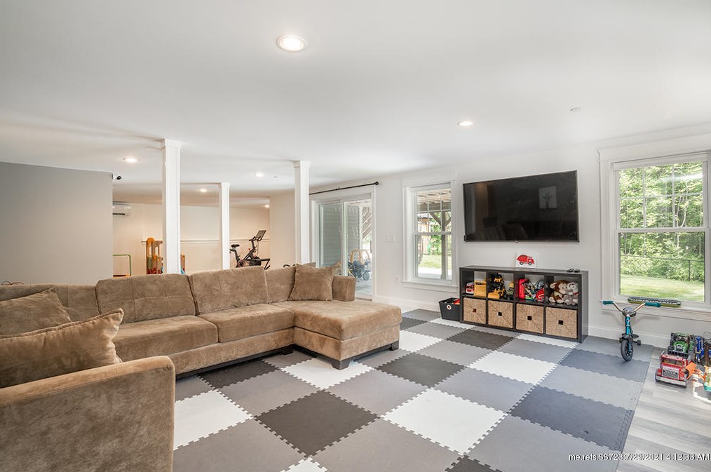 4 Alice St, Portland ME  04103-2212 exterior