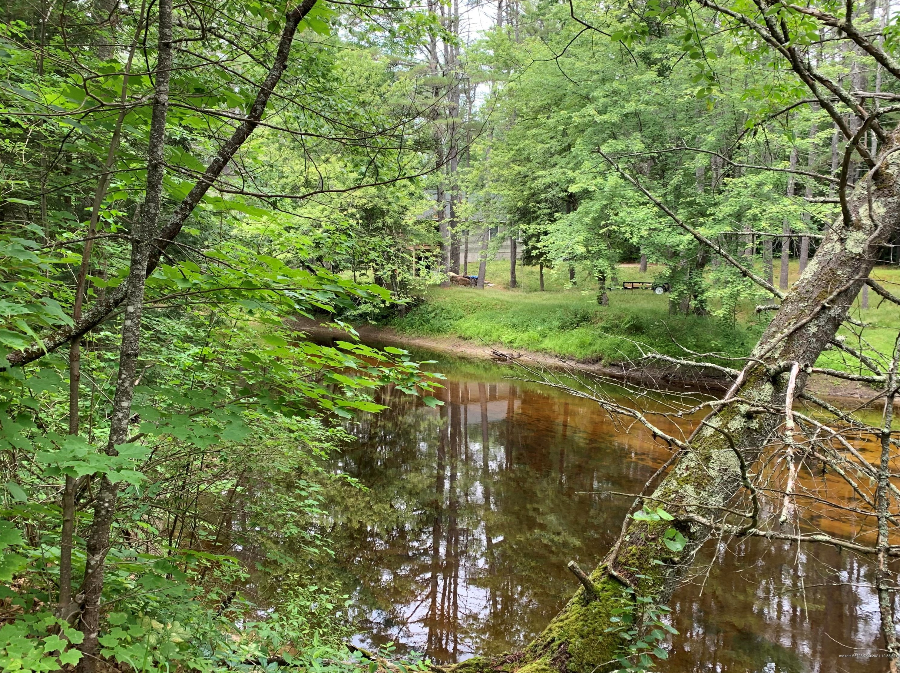 177 Maplewood Dr, Naples, ME 04055