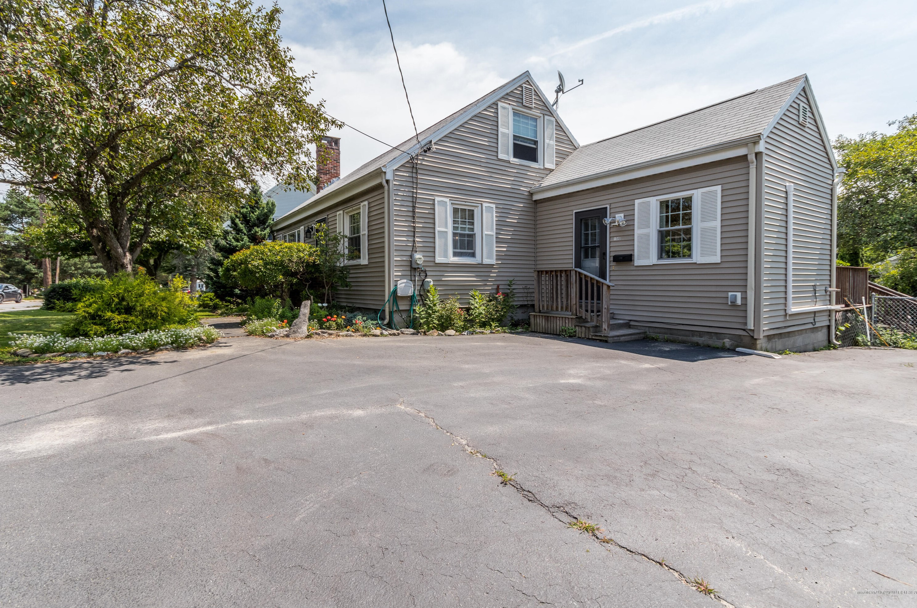 1580 Broadway, Portland ME  04106-3423 exterior