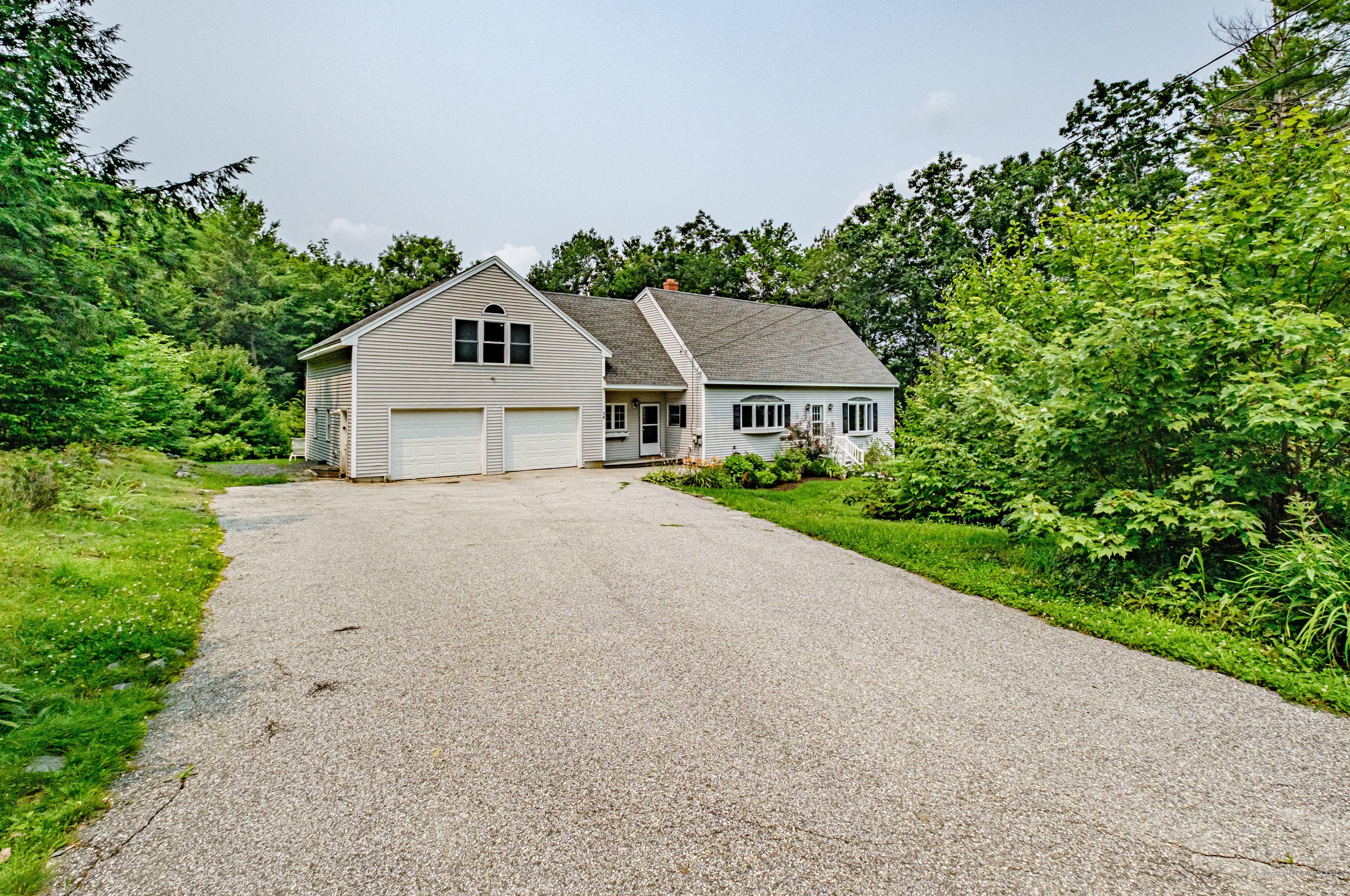 16 Granite Hill Dr, Gray, ME 04039