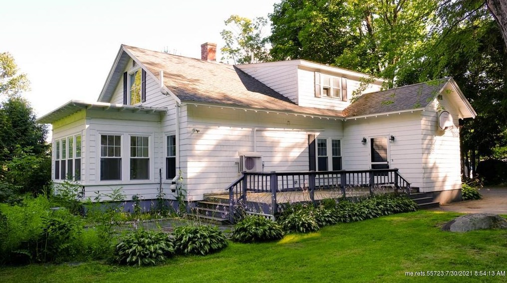 394 Main Rd N, Newburgh, ME 04444