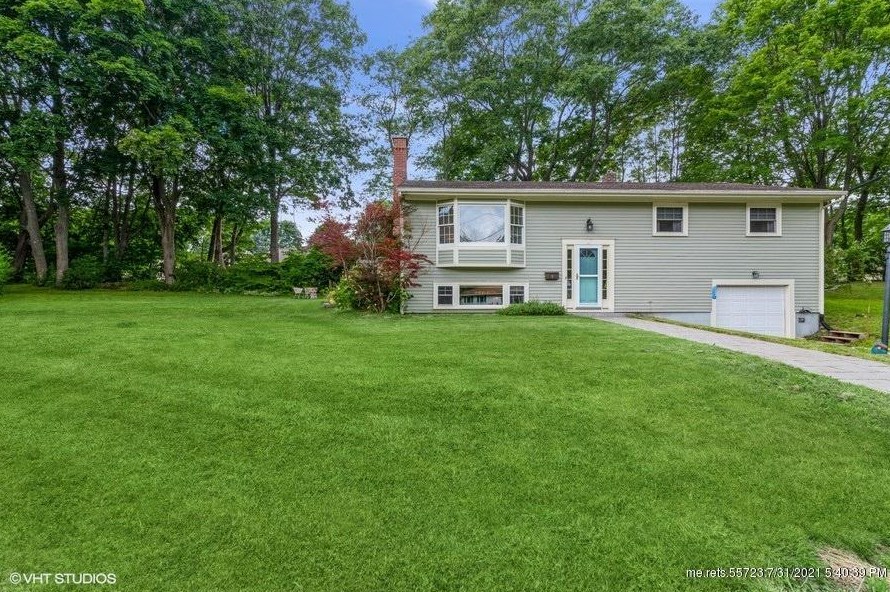 4 Erie Rd, Portland ME  04107-1107 exterior