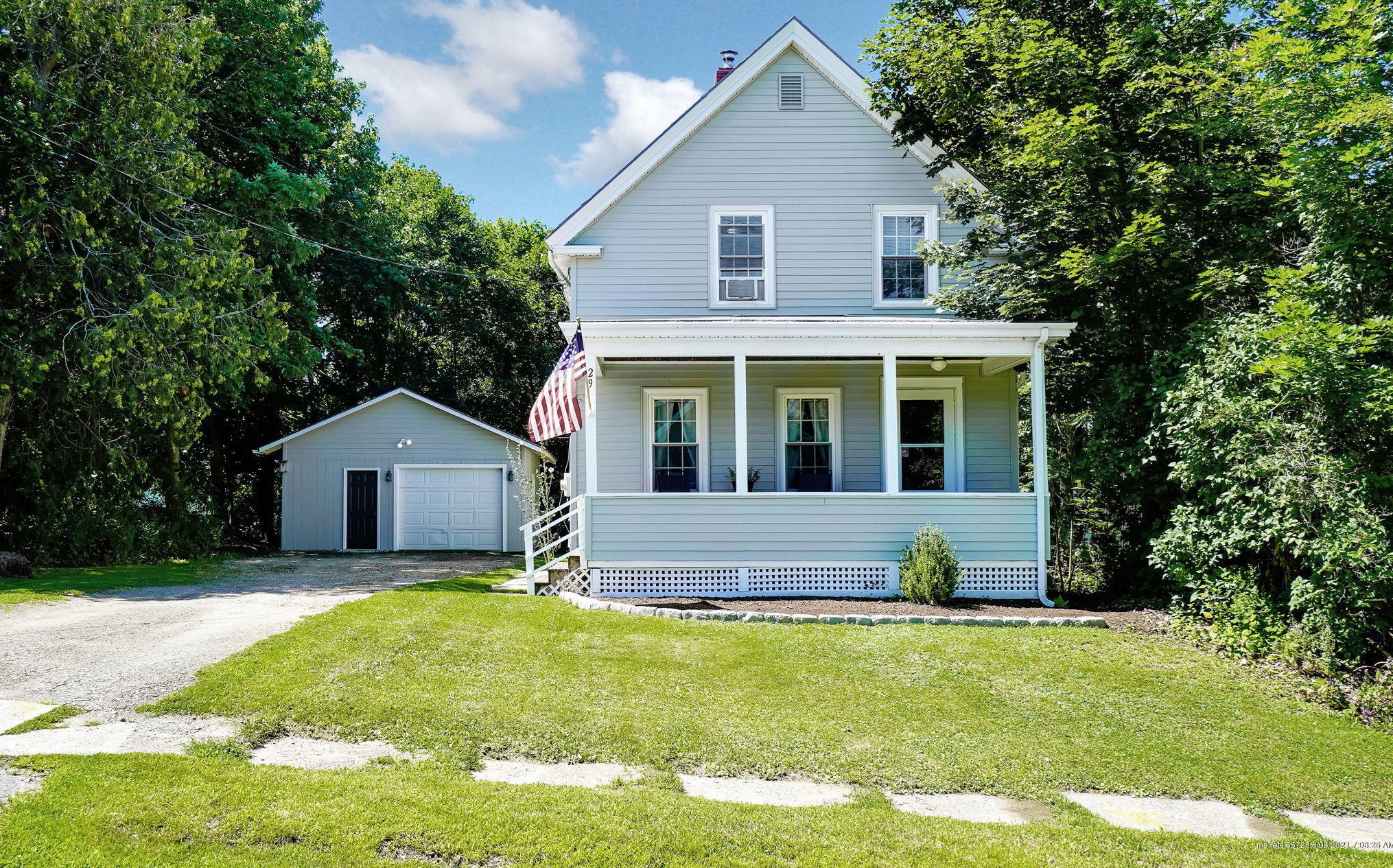 29 Elm St, Pittston, ME 04345-2019