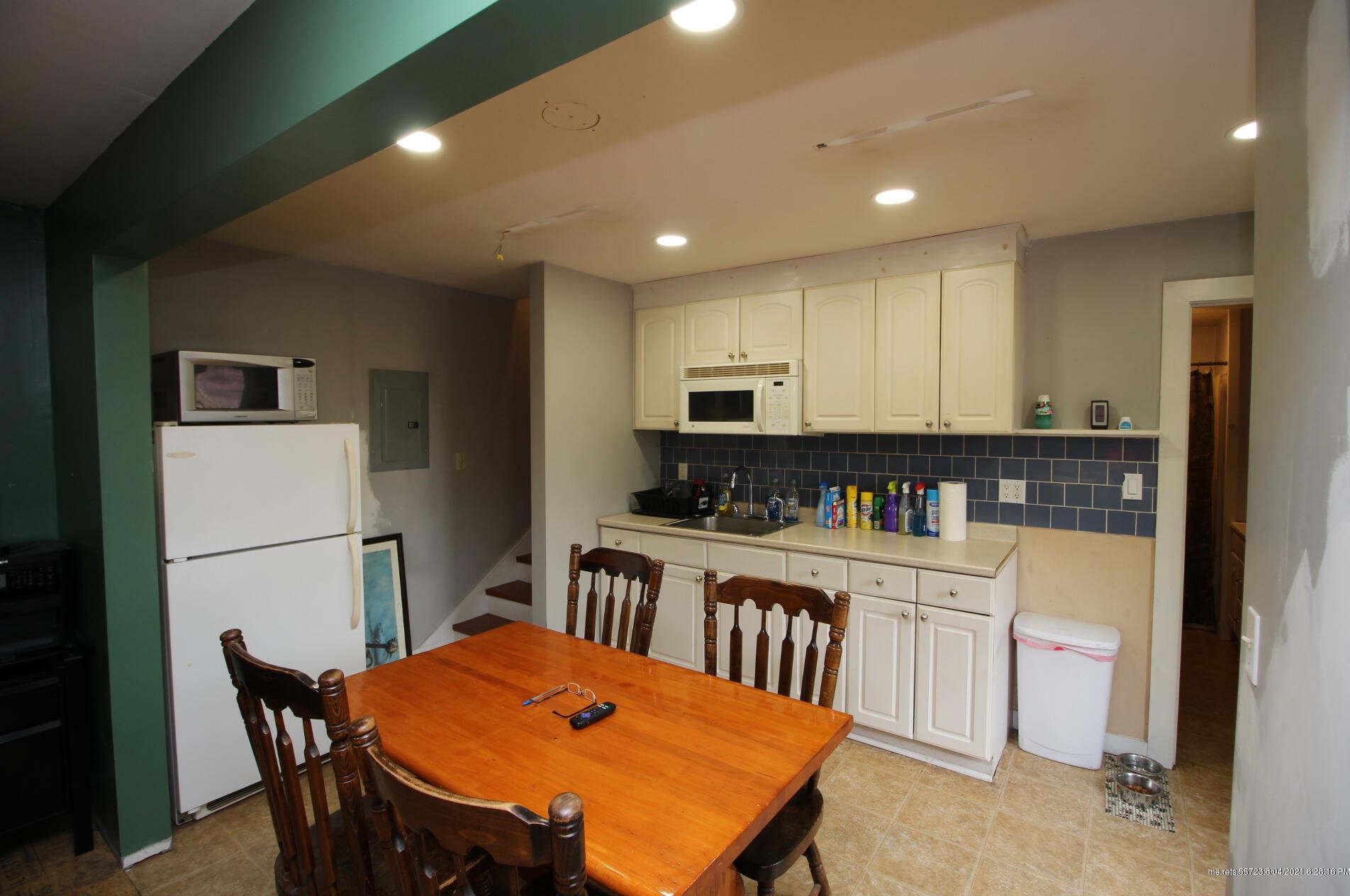 16 Center St, Dallas Plt, ME 04970