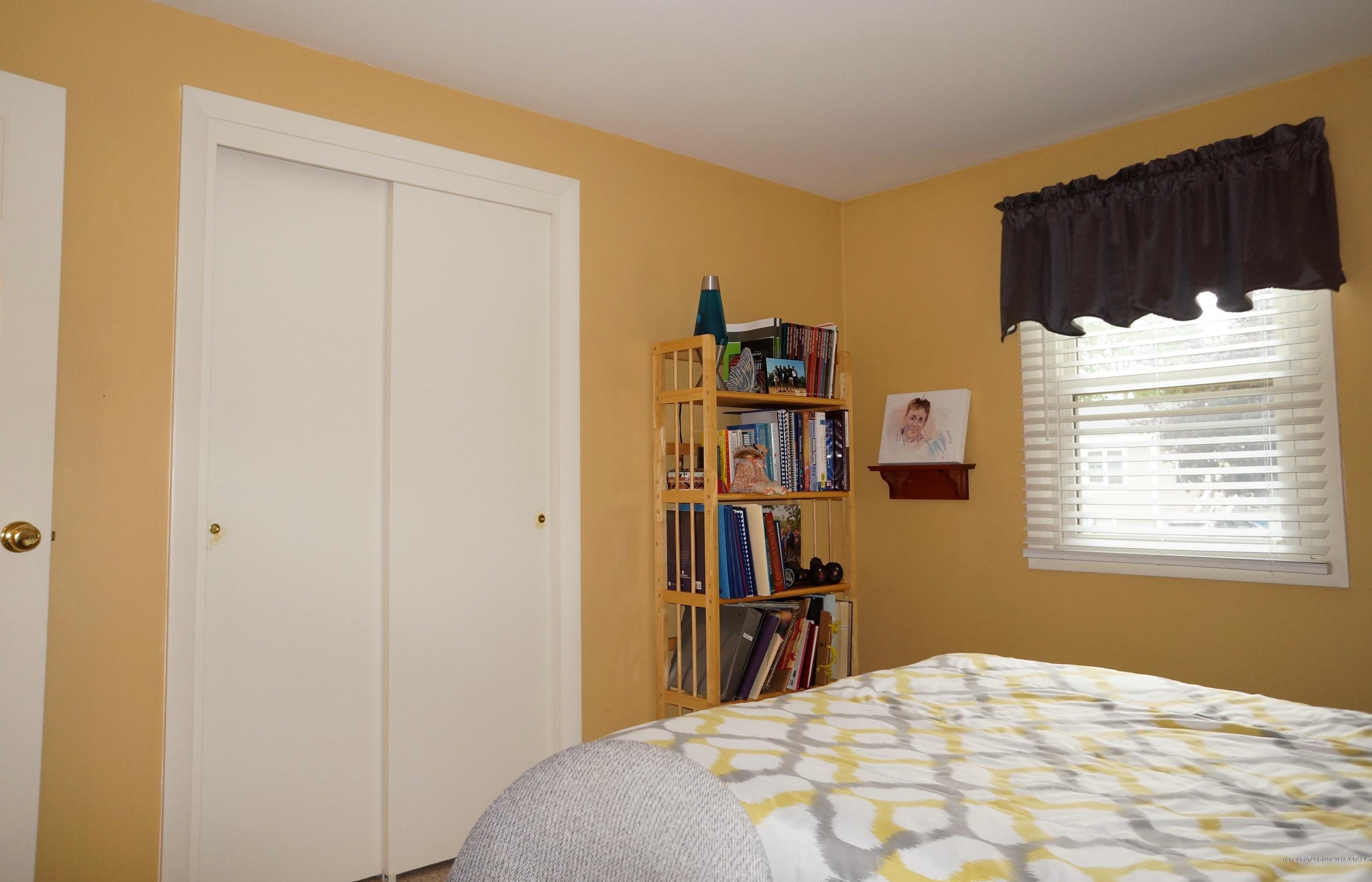 80 Primrose Ln, Portland ME  04103-1615 exterior