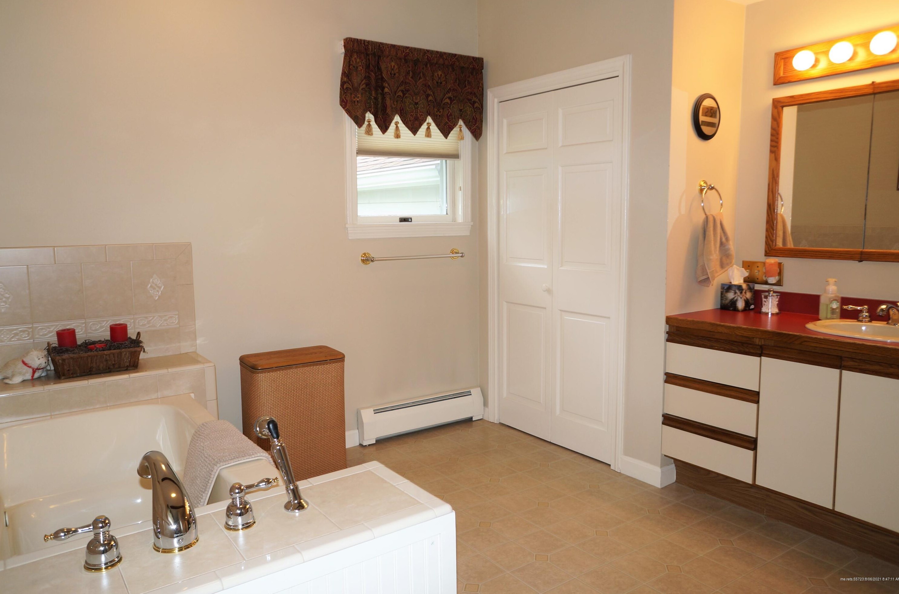 80 Primrose Ln, Portland ME  04103-1615 exterior