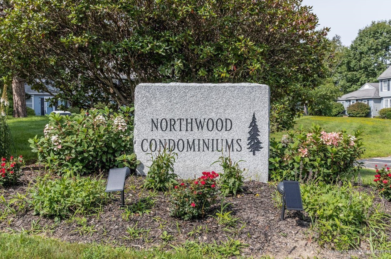 2 Northwood Dr, Portland ME  04103-2049 exterior