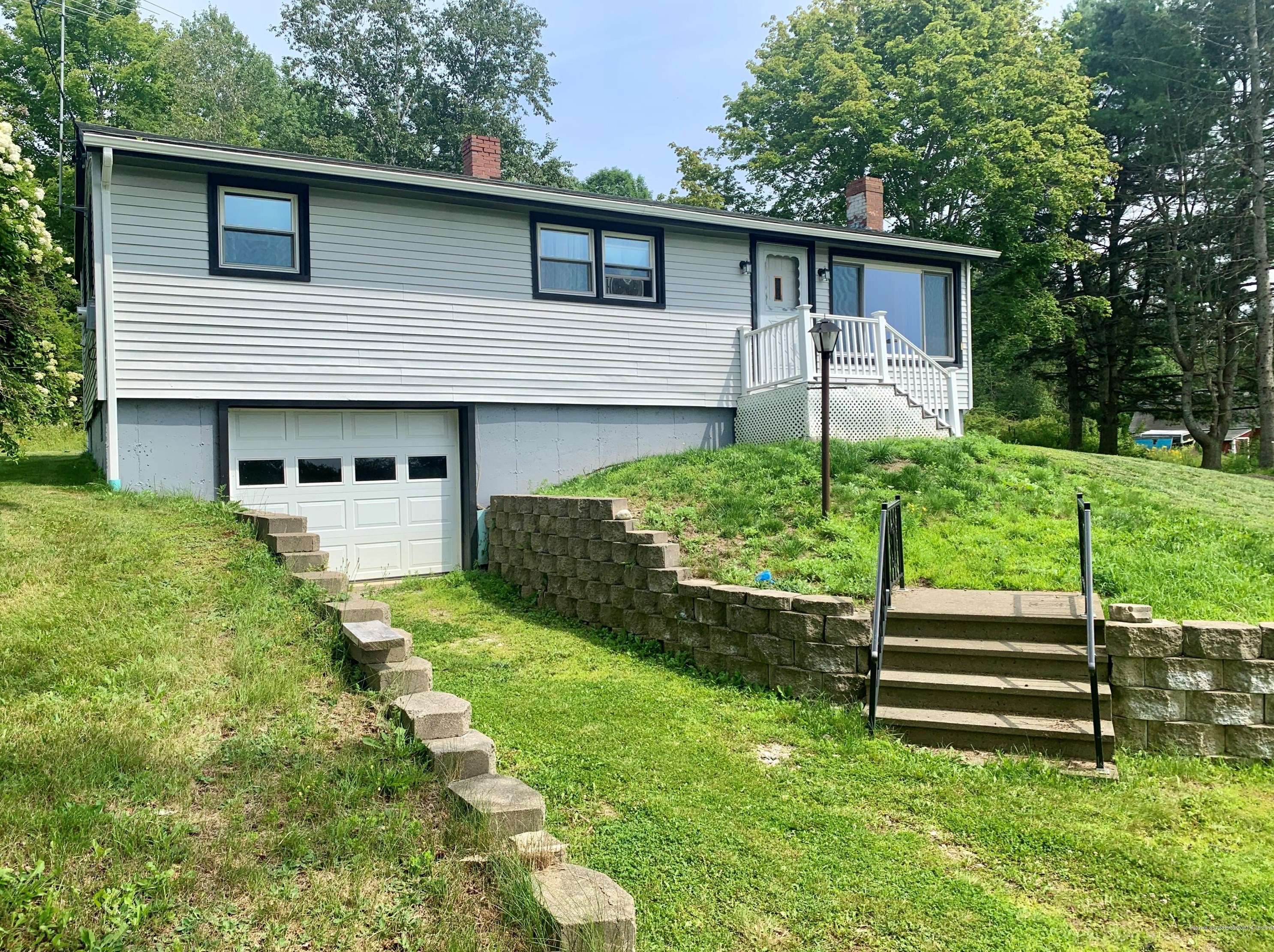 729 River Rd, Verona Island, ME 04416