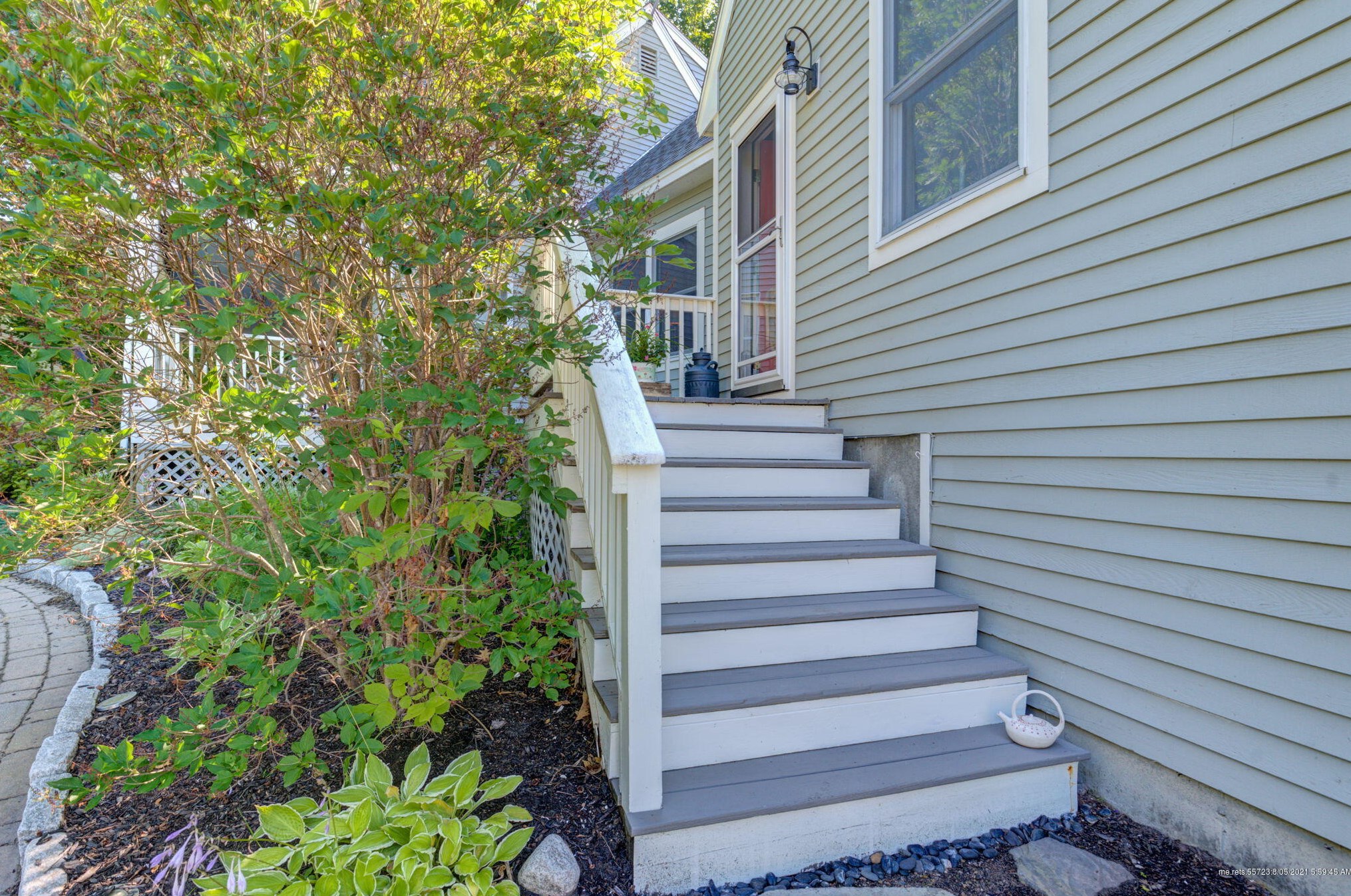 5 Pemberly Dr, Windham ME  04062-5040 exterior