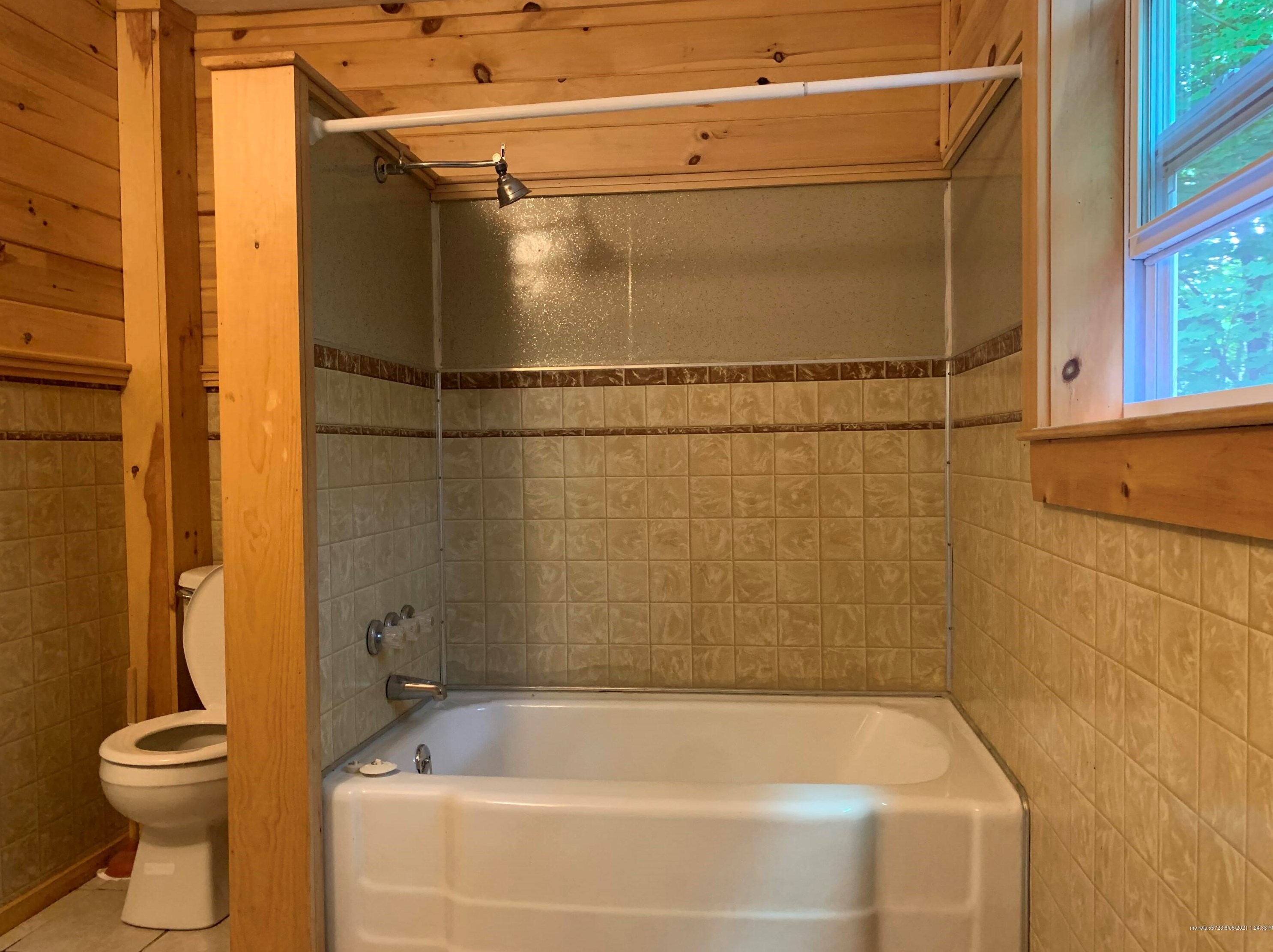 28 Winter St, Madison ME  04950-1414 exterior